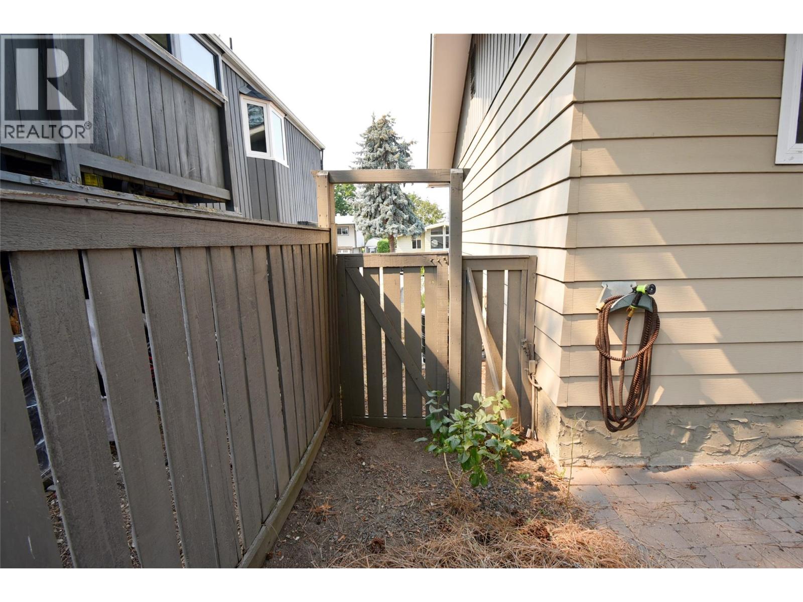 3907 17 Street Property Photo 78