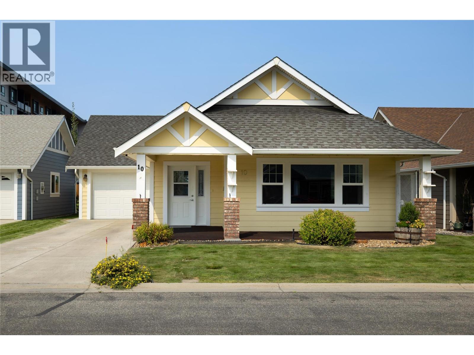 #10 1231 10 Street SW