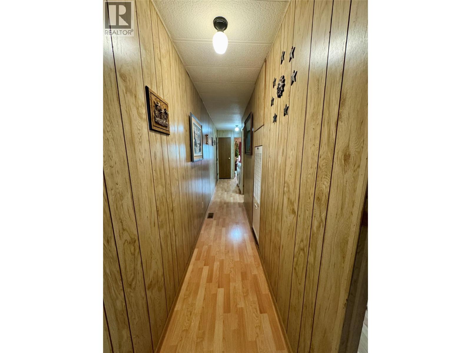 4784 Selkirk Avenue Property Photo 22