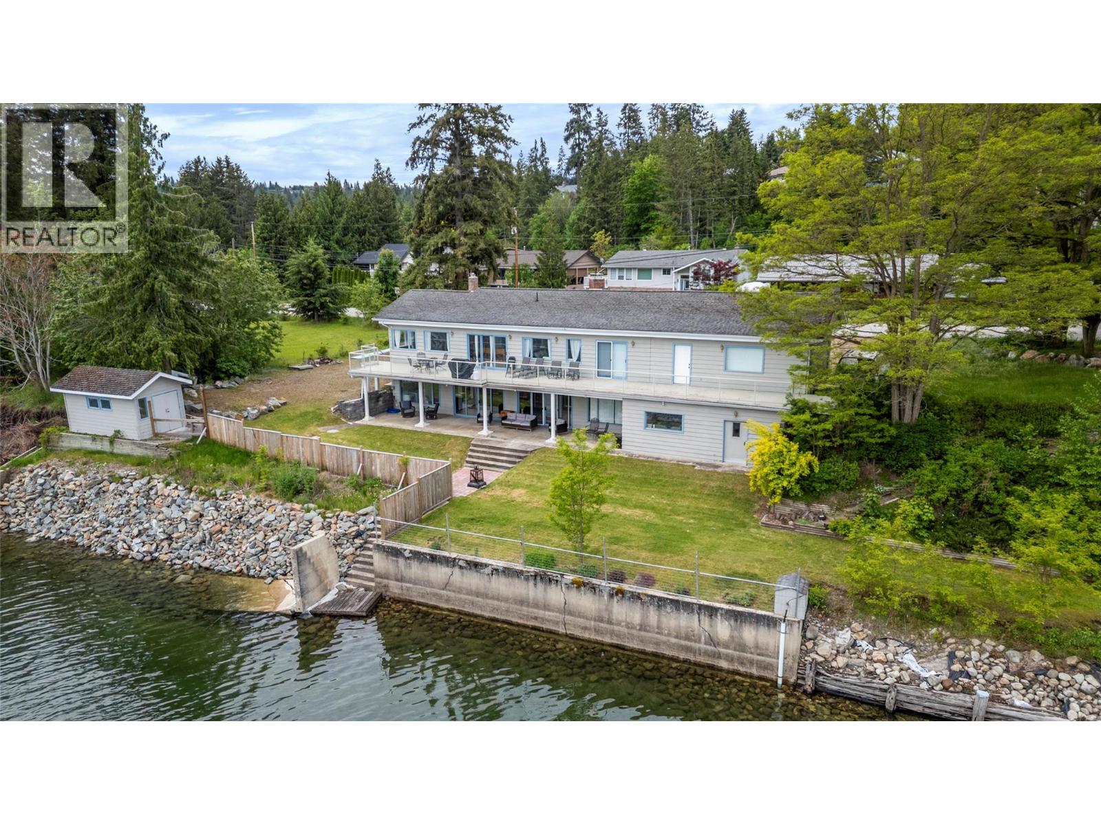 2437 Blind Bay Road Property Photo 1