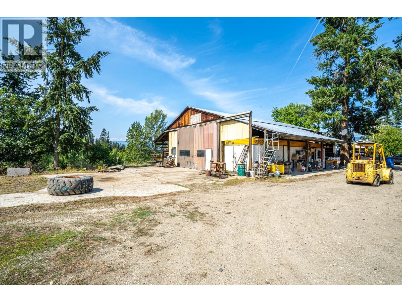 4274 97a Highway Property Photo 8