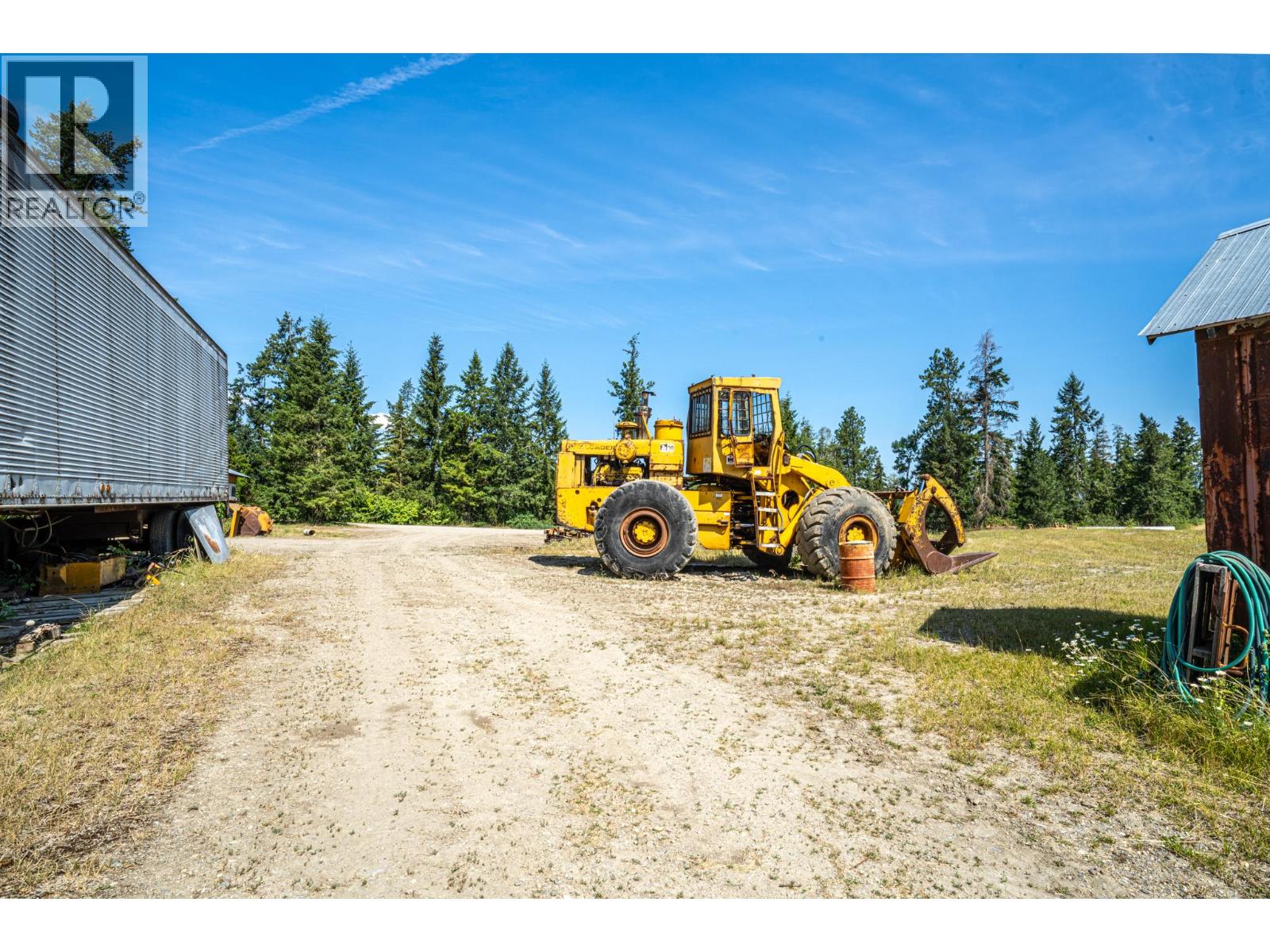 4274 97a Highway Property Photo 14