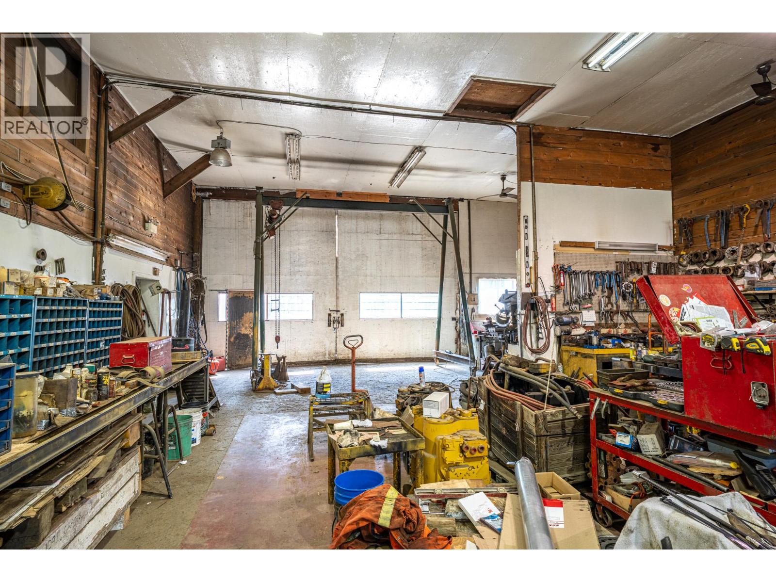 4274 97a Highway Property Photo 19