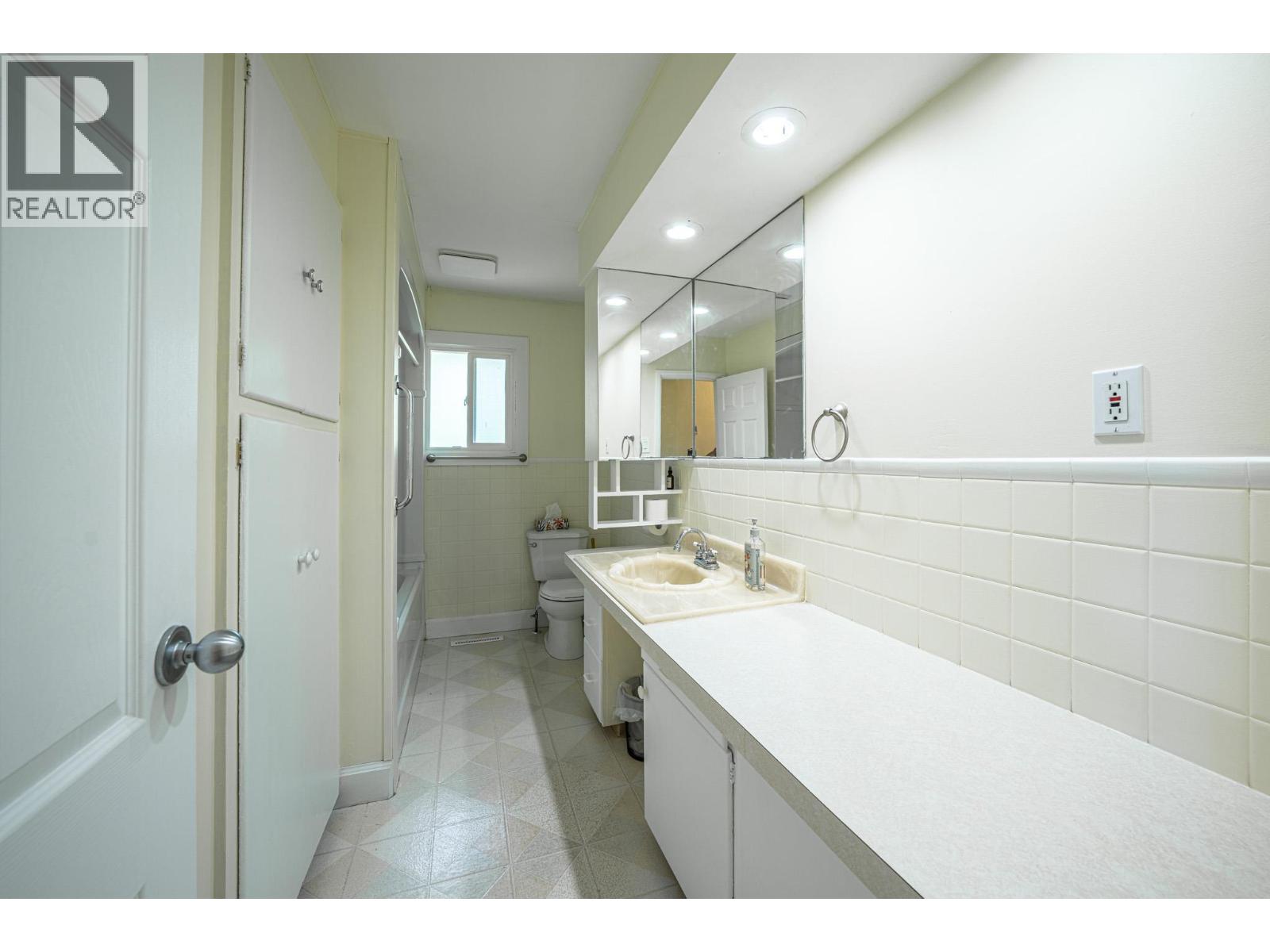 4274 97a Highway Property Photo 49