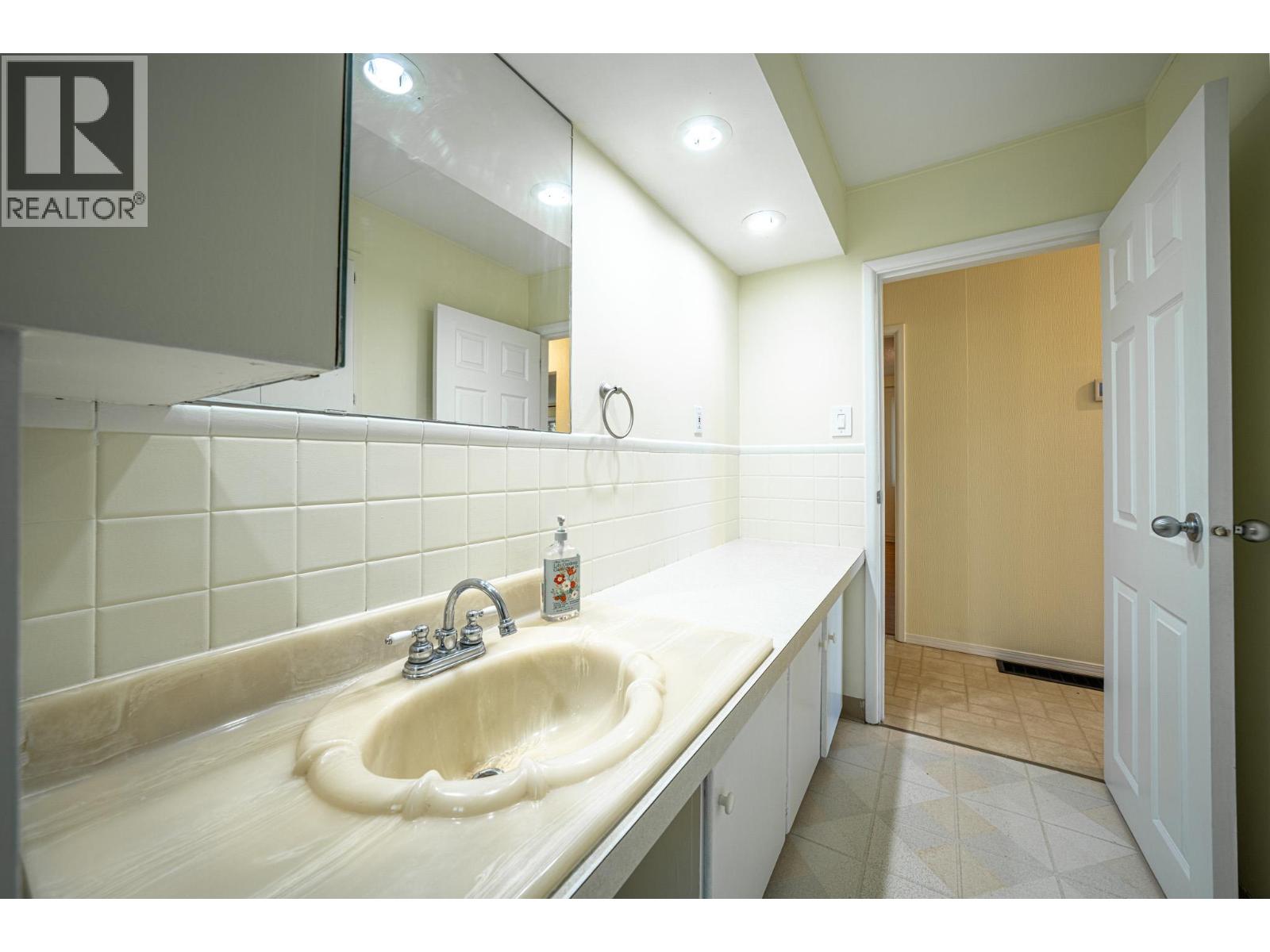 4274 97a Highway Property Photo 50