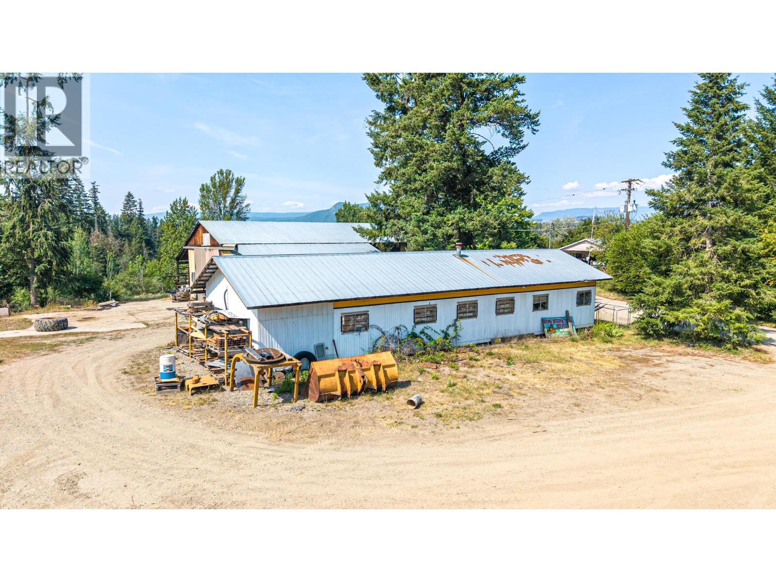4274 97a Highway Property Photo 75