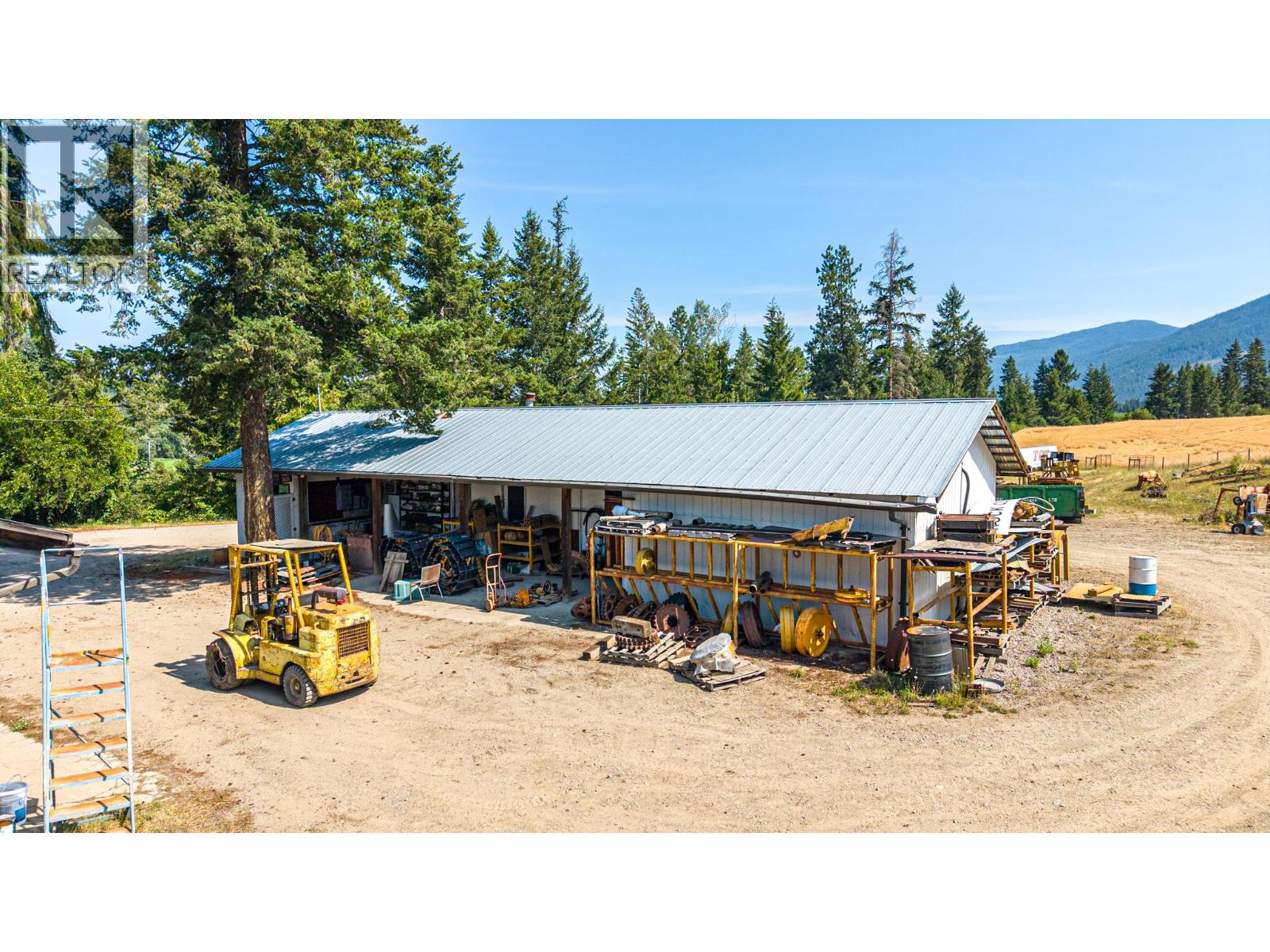 4274 97a Highway Property Photo 79