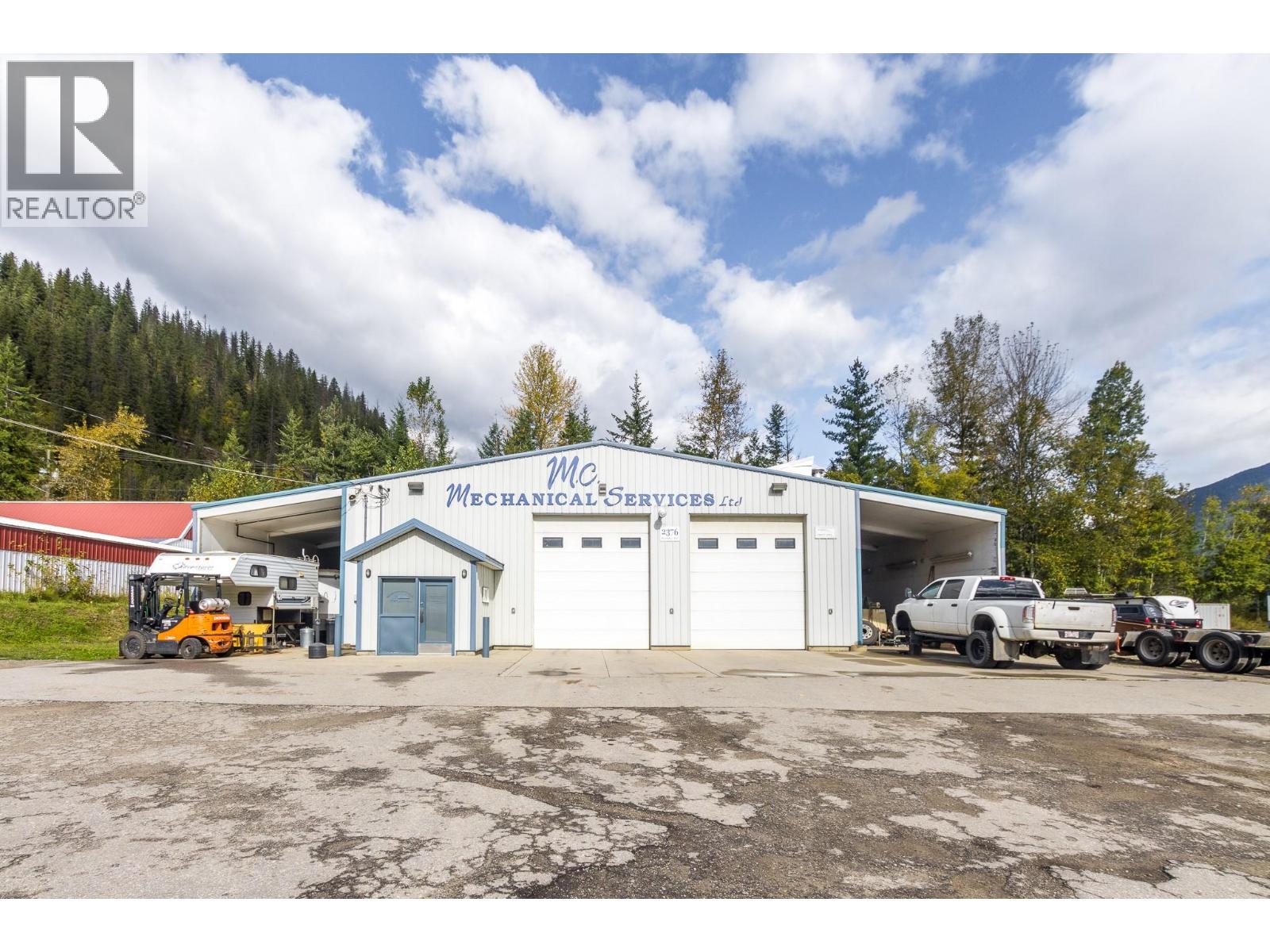 2376 Boulder Road Property Photo 1
