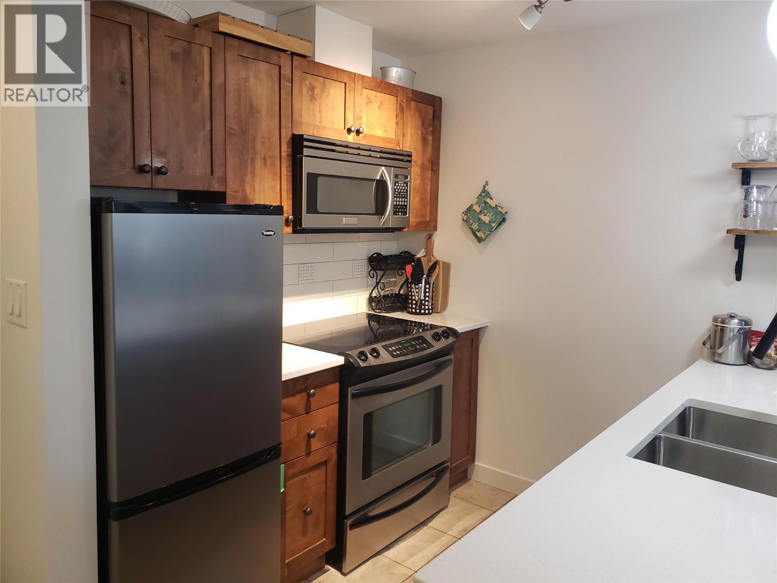 4200 Lakeshore Drive Unit# 329 Property Photo 4