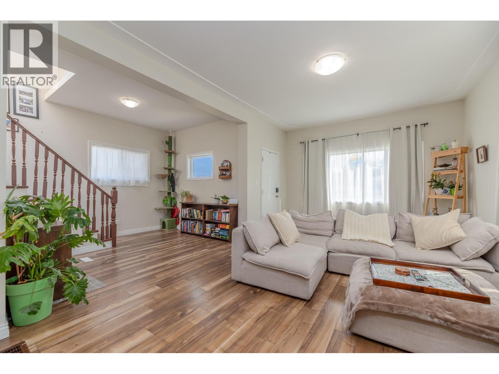 73 Kenley Avenue Property Photo 8