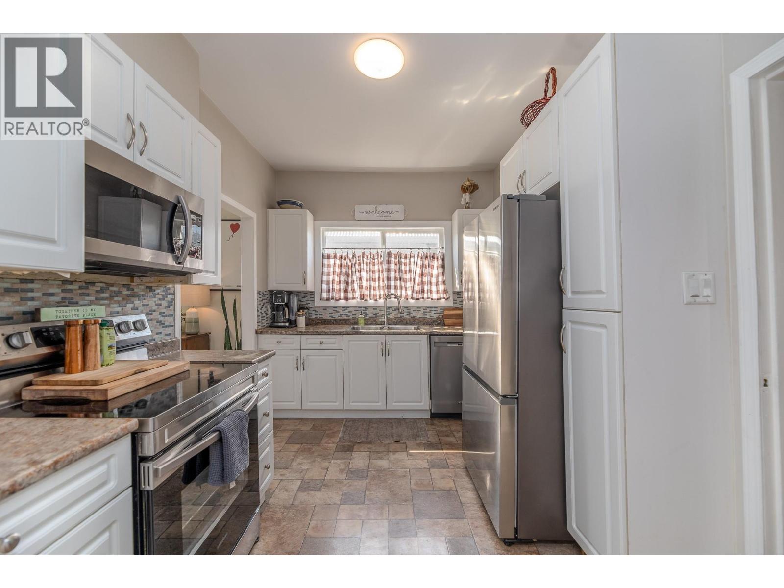 73 Kenley Avenue Property Photo 11