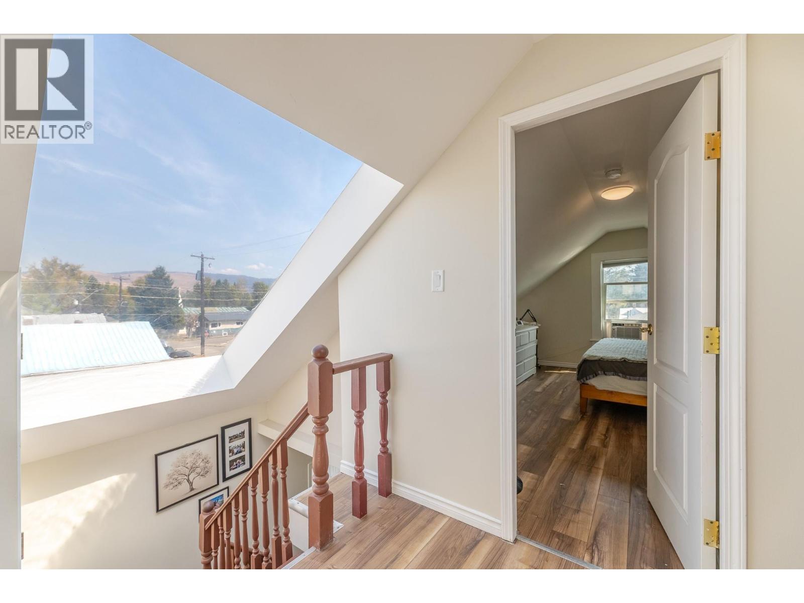 73 Kenley Avenue Property Photo 17