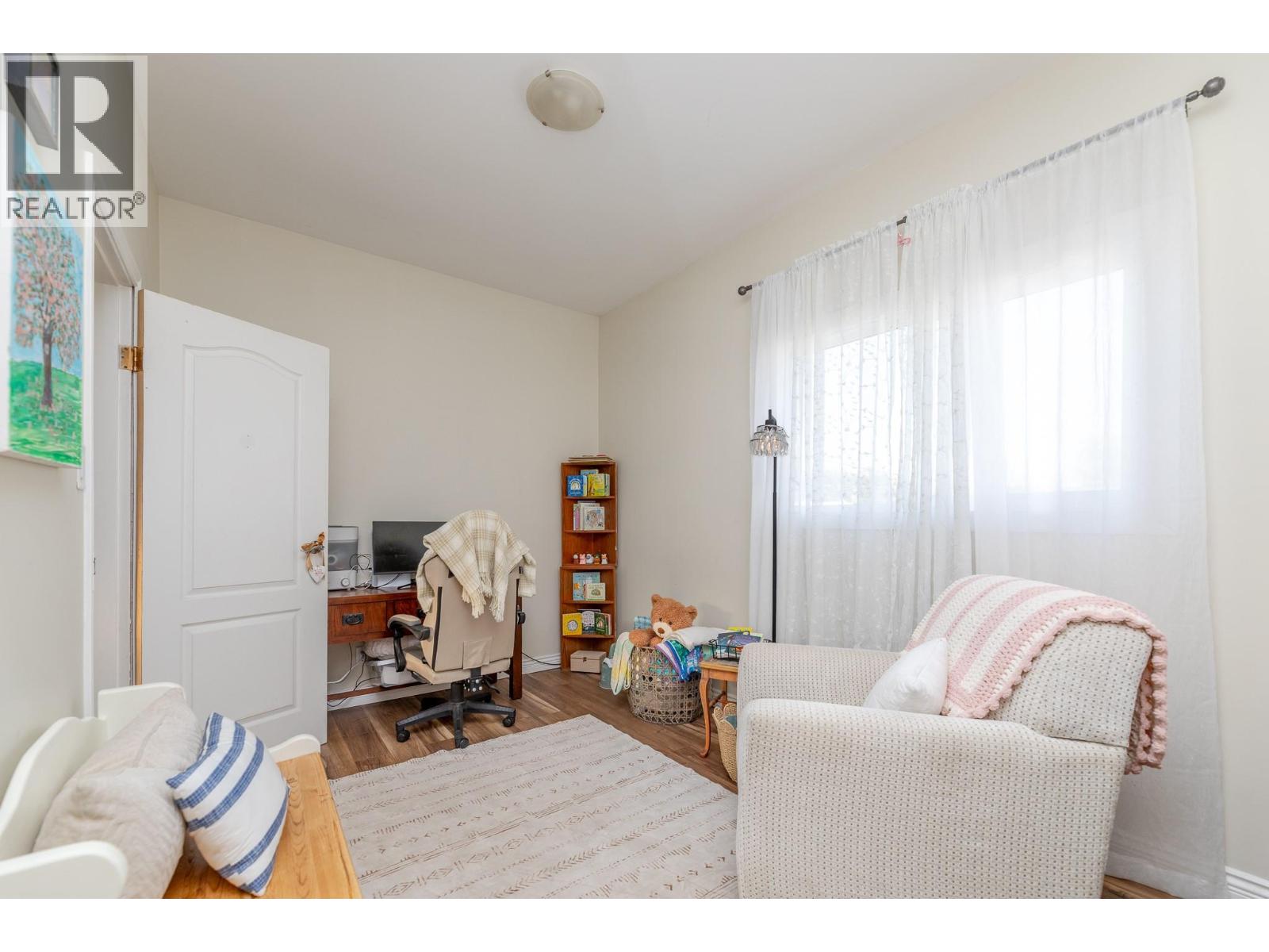 73 Kenley Avenue Property Photo 24