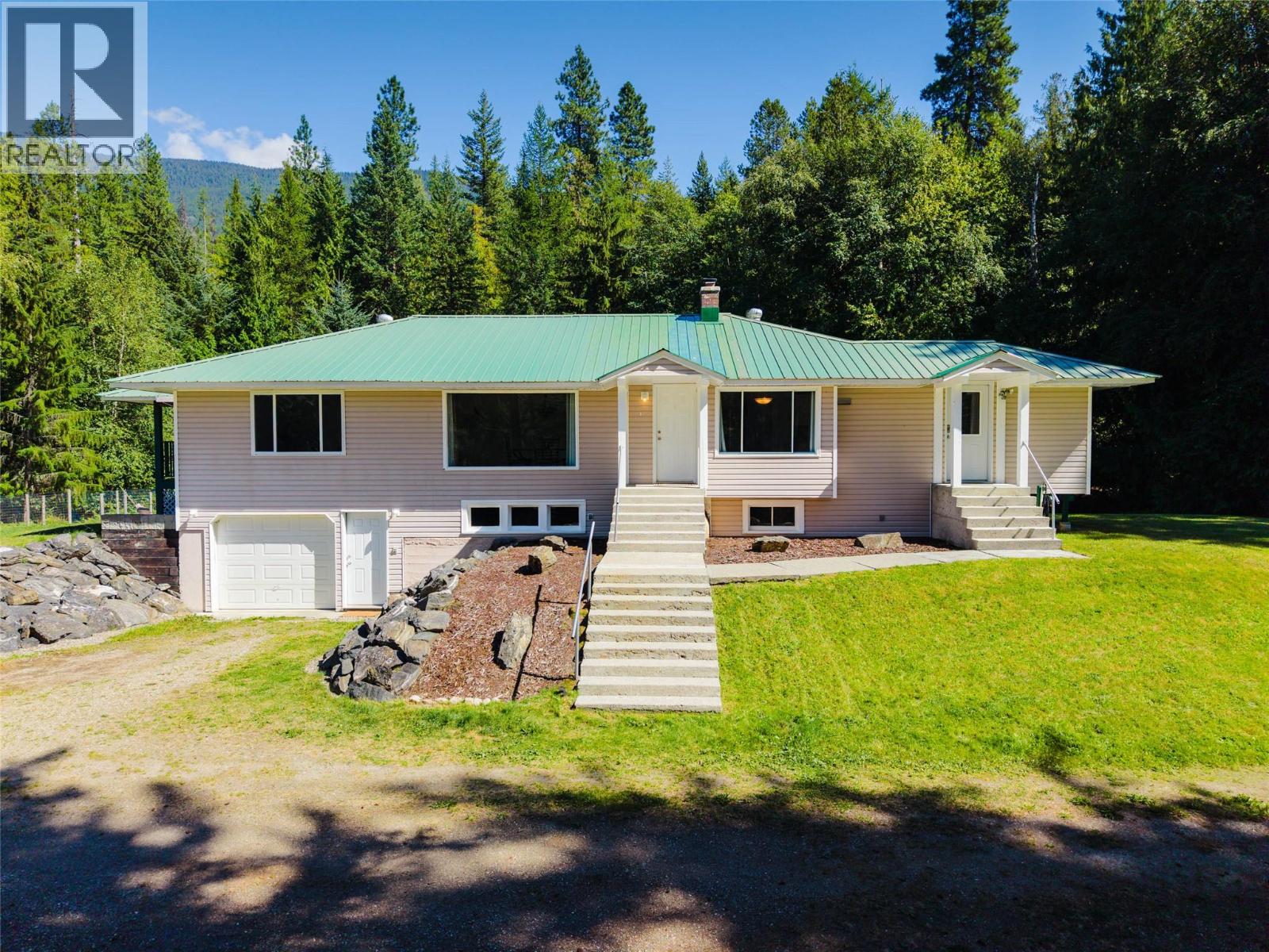 852 Riondel Road Property Photo 1