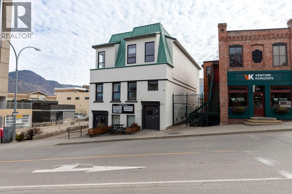 293 1ST Avenue Unit# 3&6