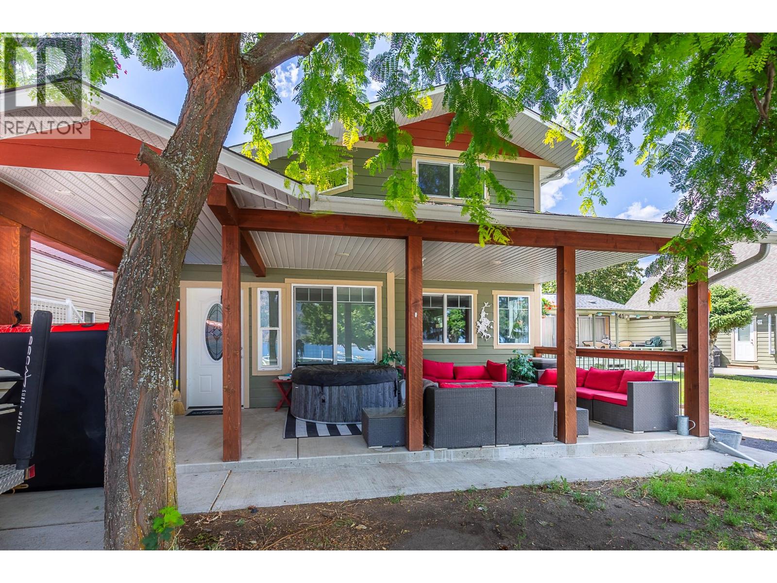 42 Lakeshore Drive Property Photo 1