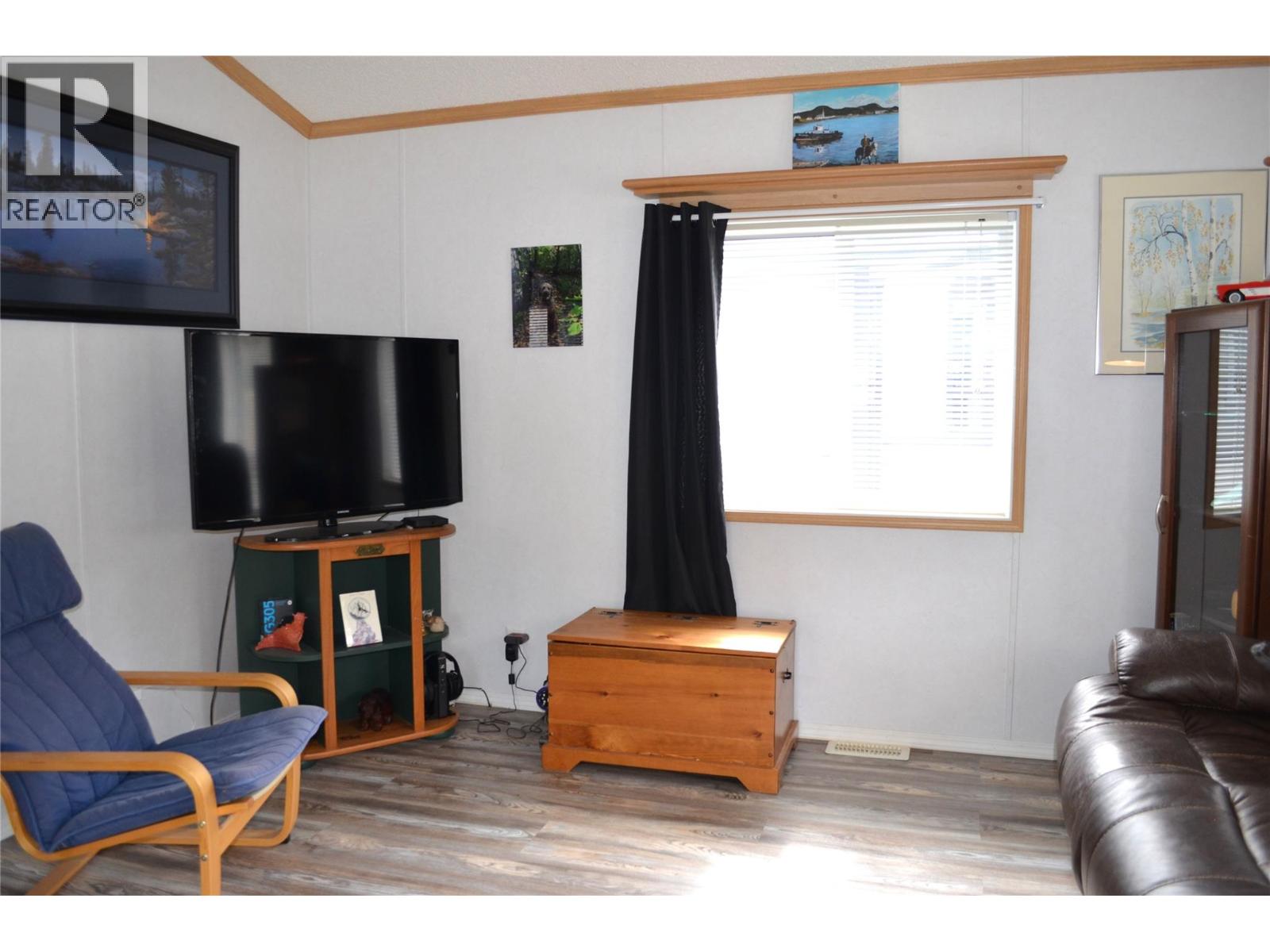 4354 Highway 3 Unit# 4 Property Photo 3