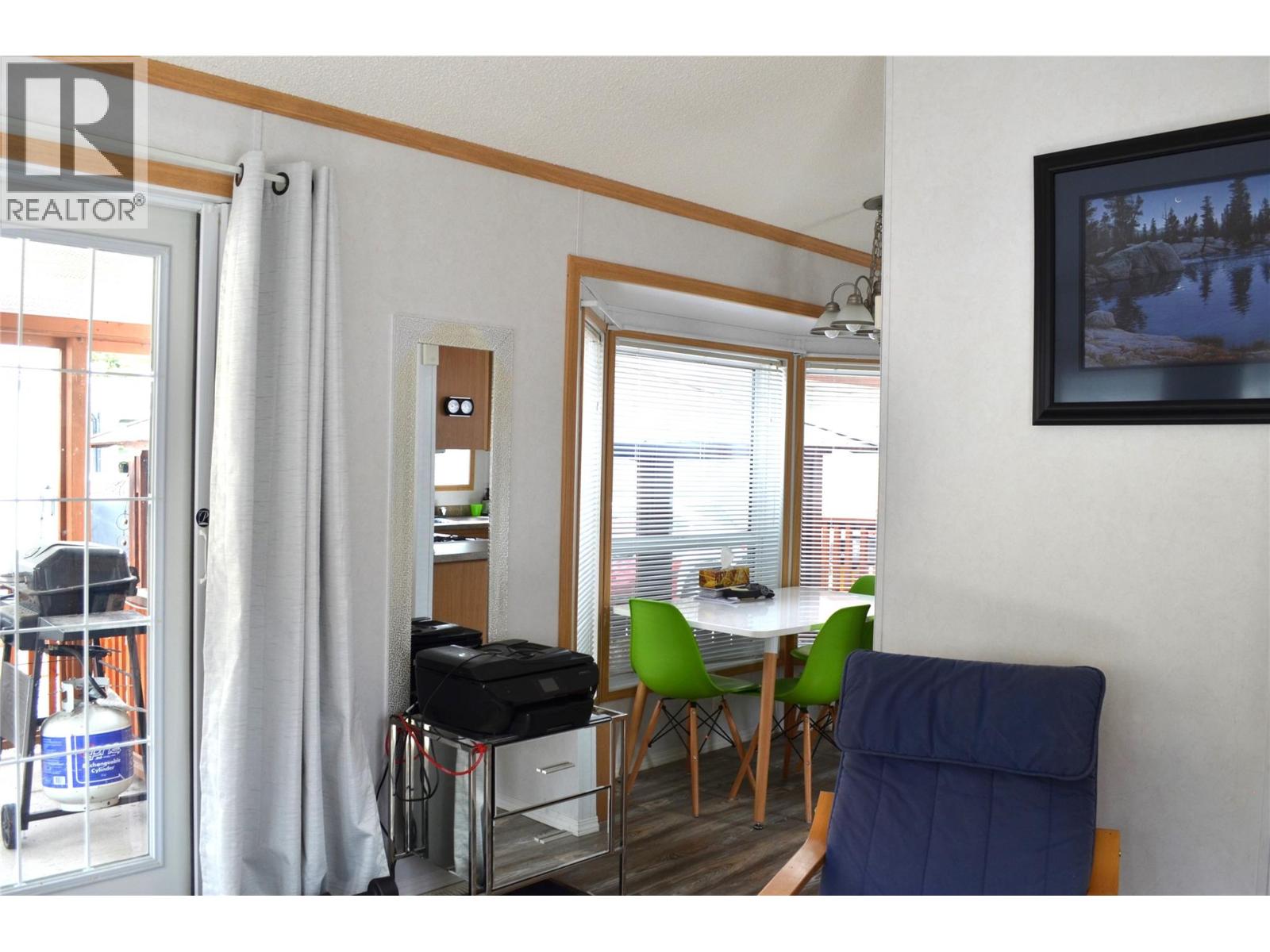4354 Highway 3 Unit# 4 Property Photo 6