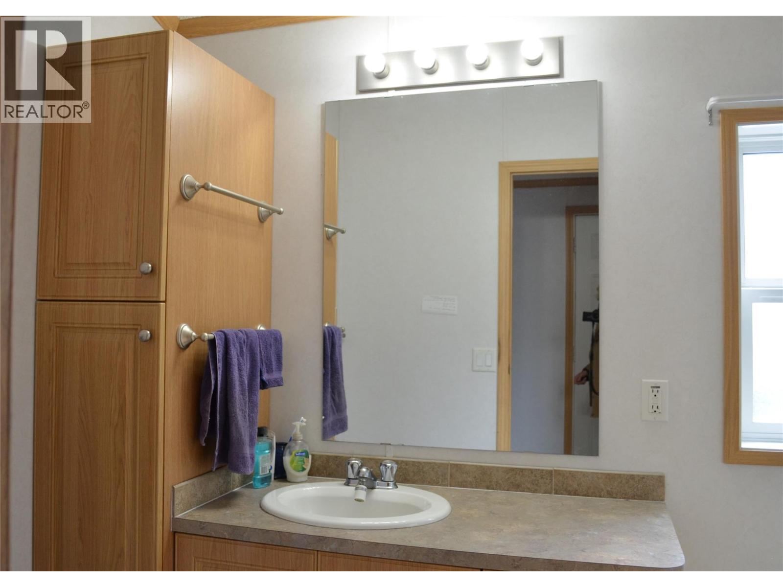 4354 Highway 3 Unit# 4 Property Photo 14