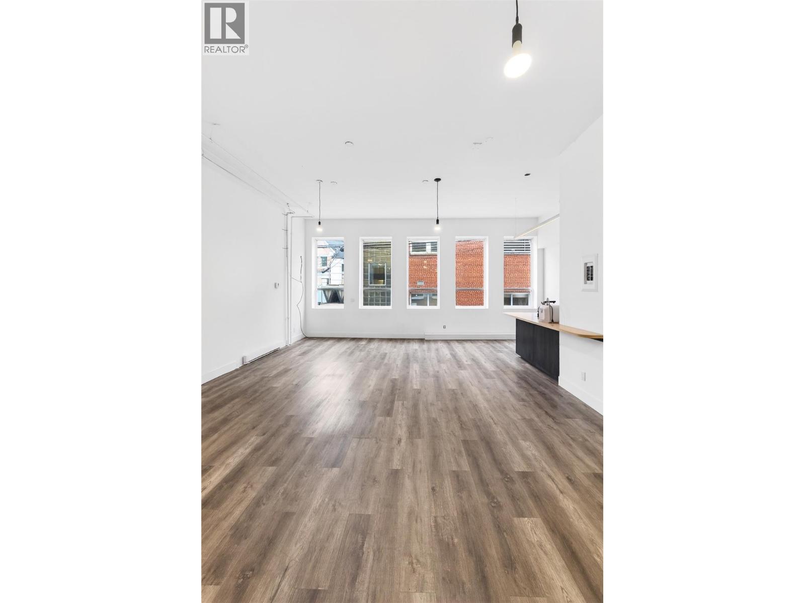 533 Baker Street Unit# 2 Property Photo 19