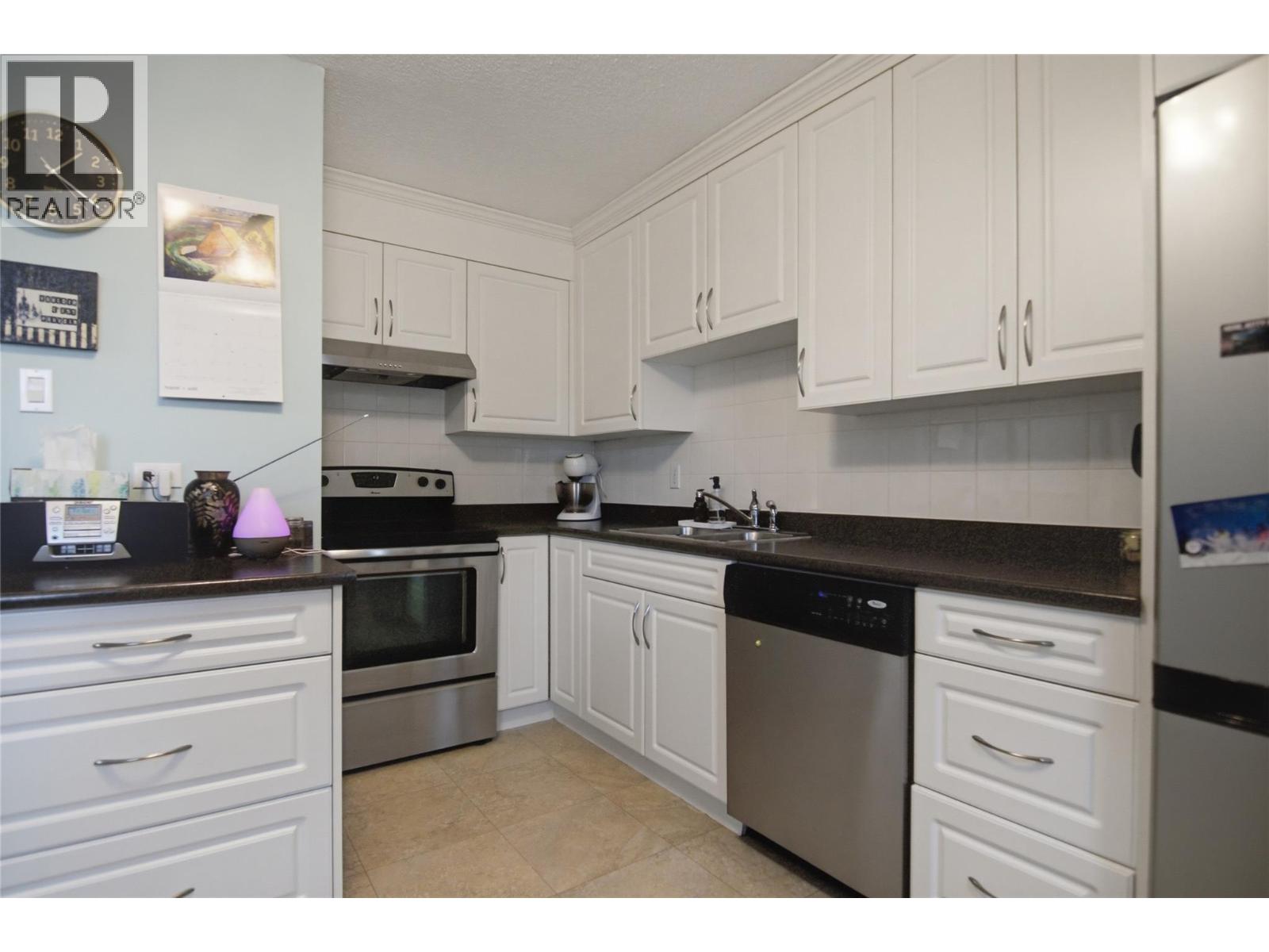 2505 Sunset Drive Unit# 1 Property Photo 11