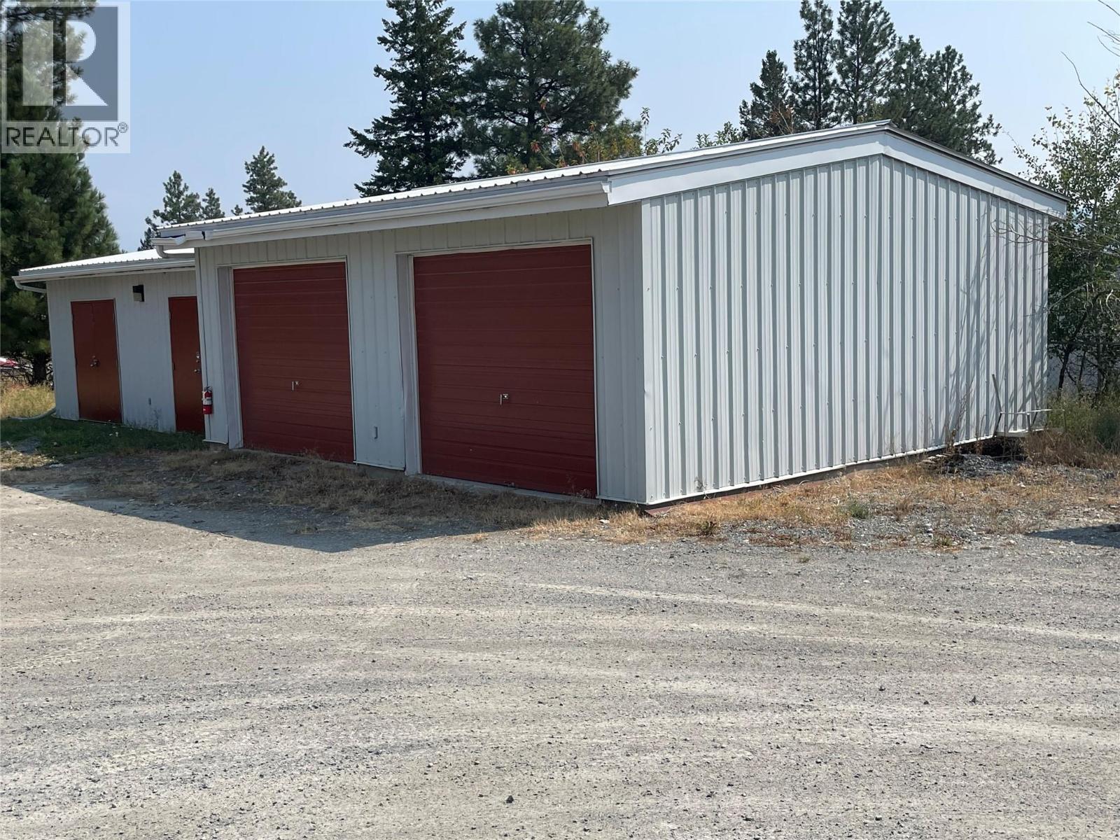 565 Industrial Road D Crescent Property Photo 5
