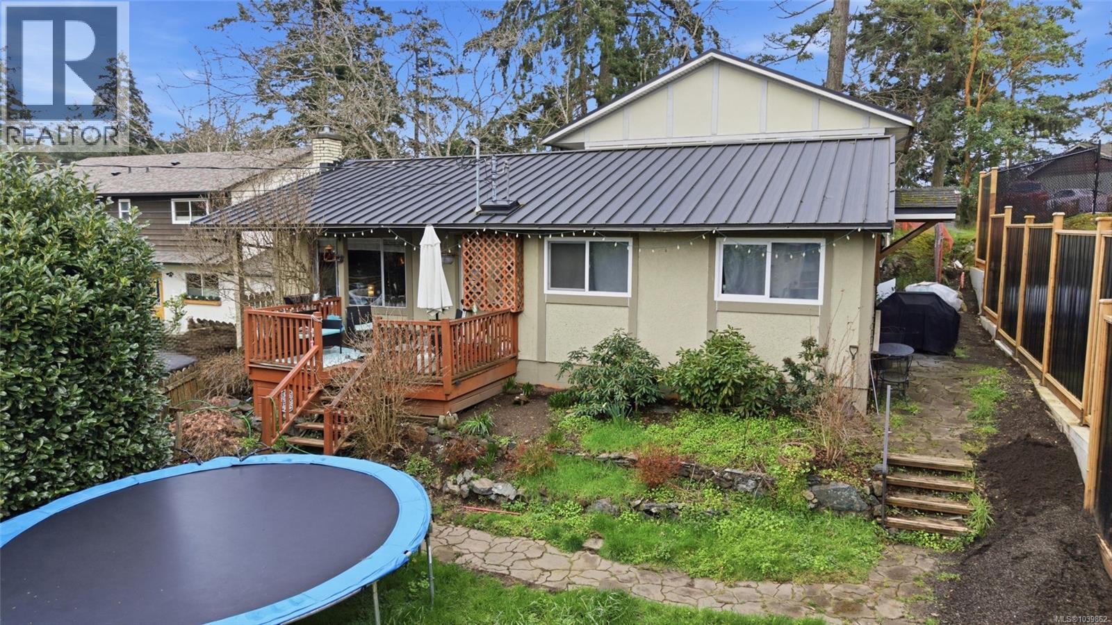 661 Marlisa Pl Property Photo 1