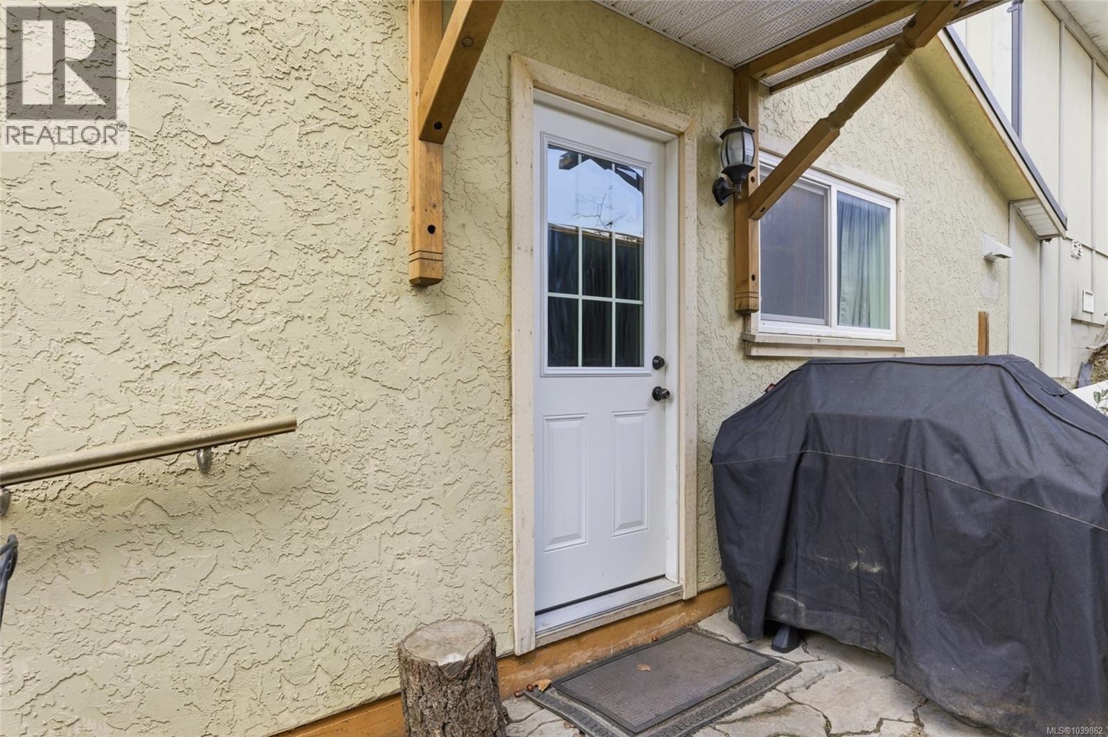 661 Marlisa Pl Property Photo 26