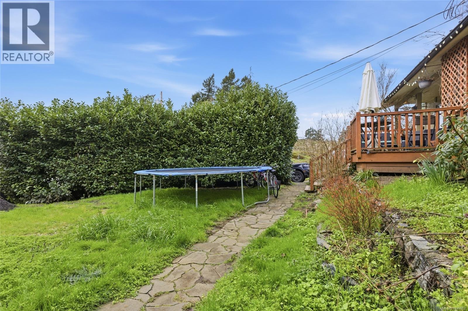 661 Marlisa Pl Property Photo 34