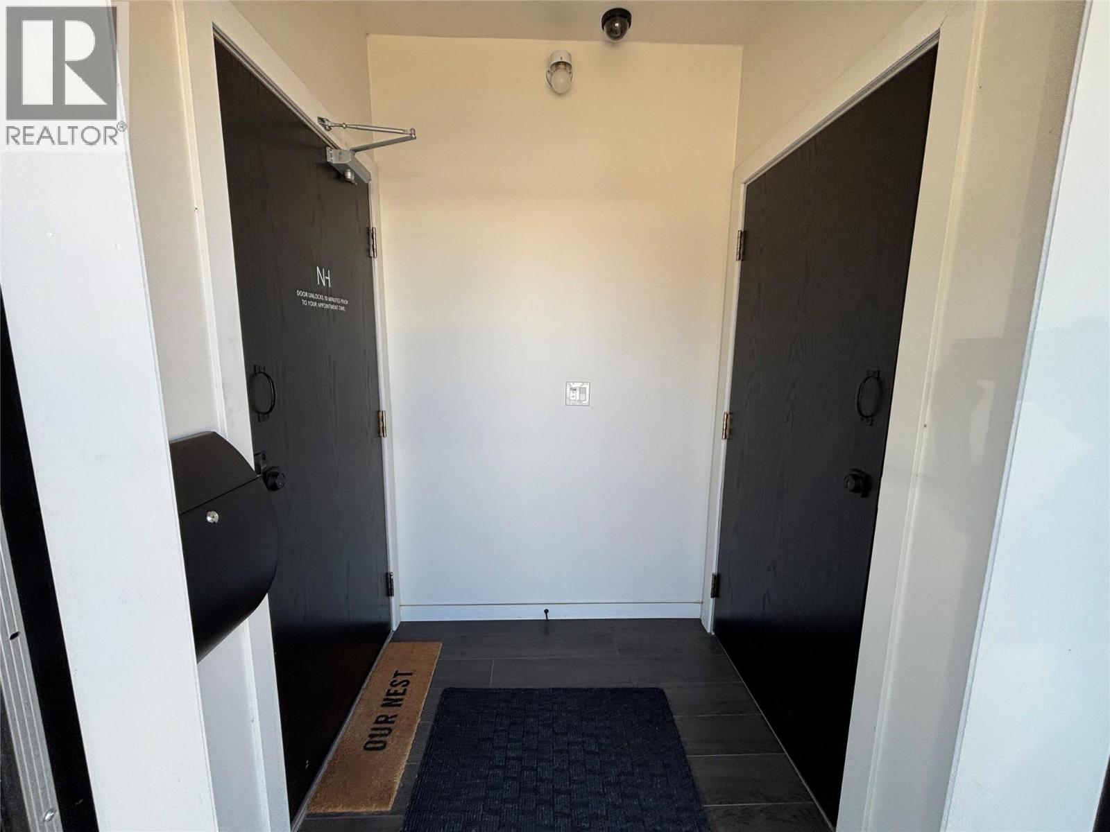 515a Bay Avenue Property Photo 3