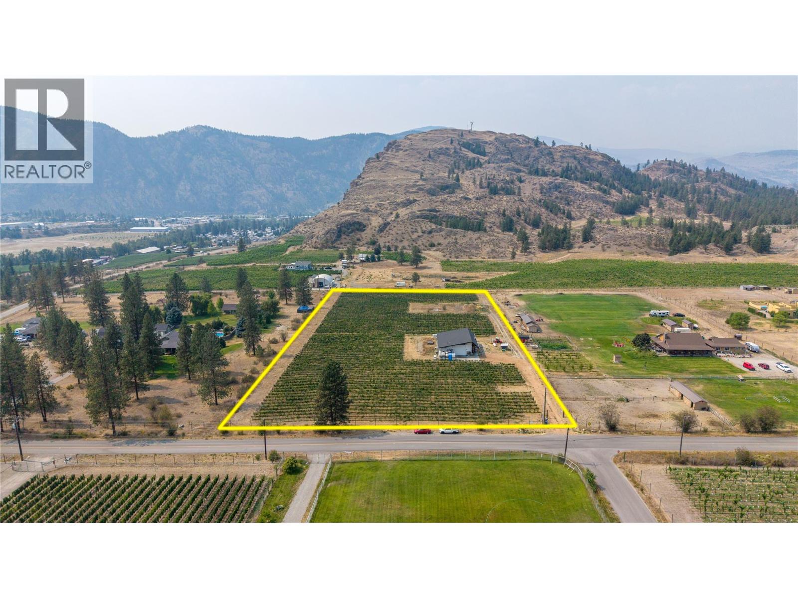 4112 Mclean Creek Road Property Photo 3
