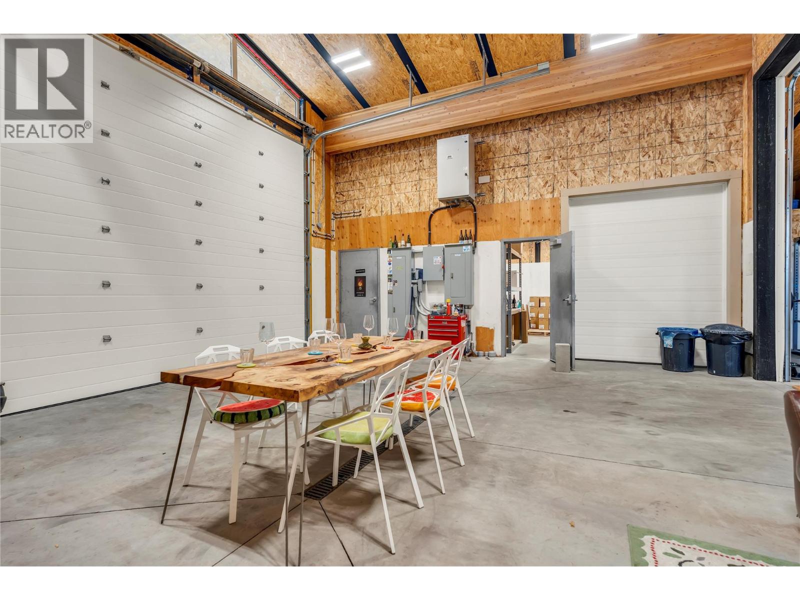4112 Mclean Creek Road Property Photo 14