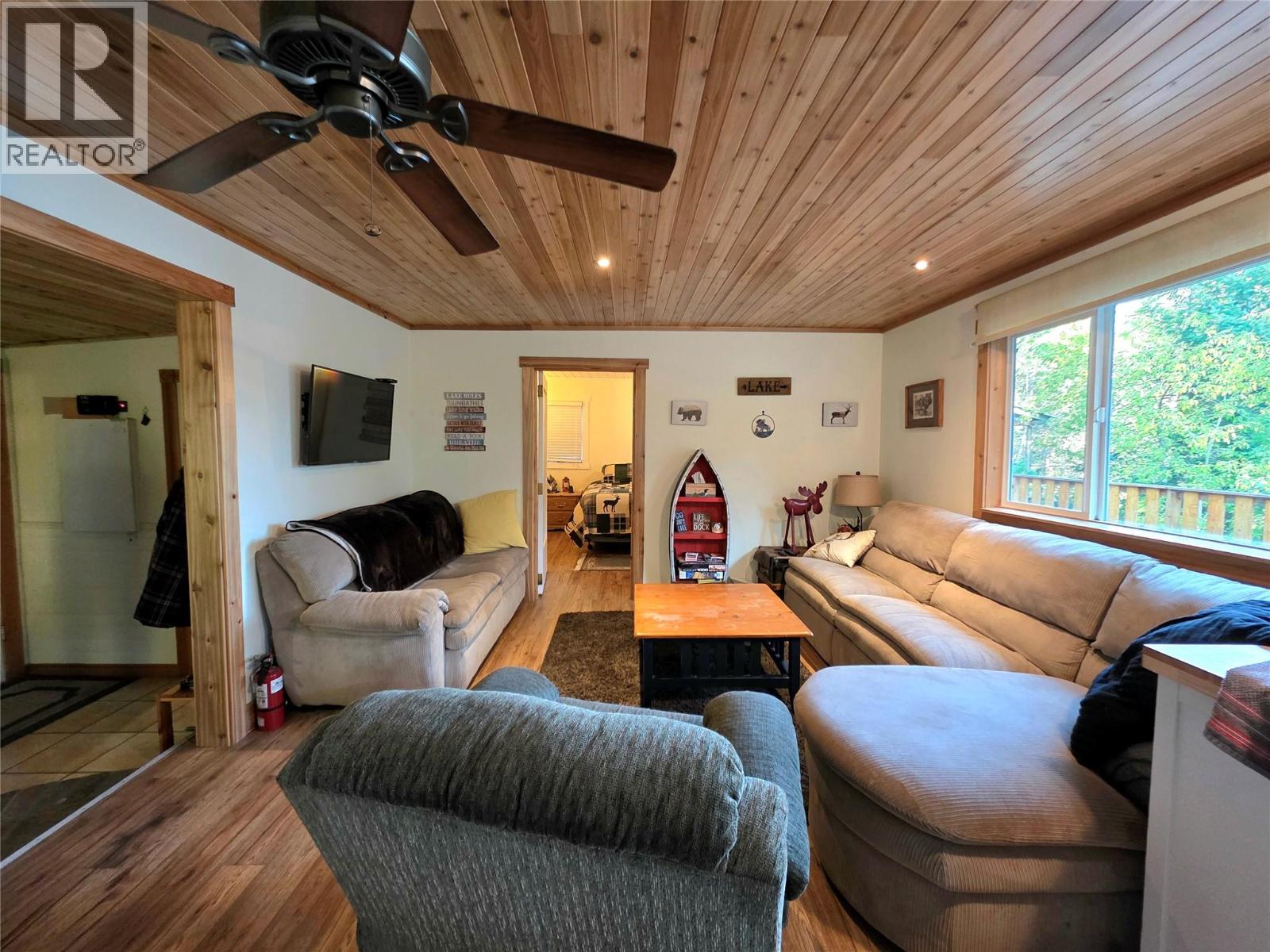 6453 Pinaus Lake Road Property Photo 10