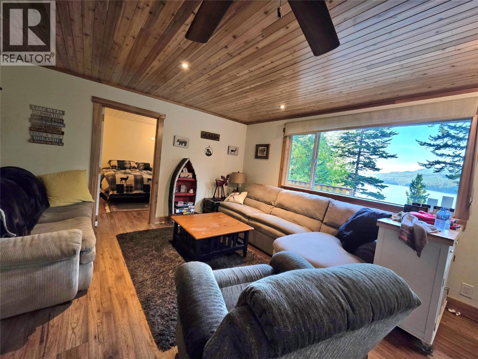 6453 Pinaus Lake Road Property Photo 11