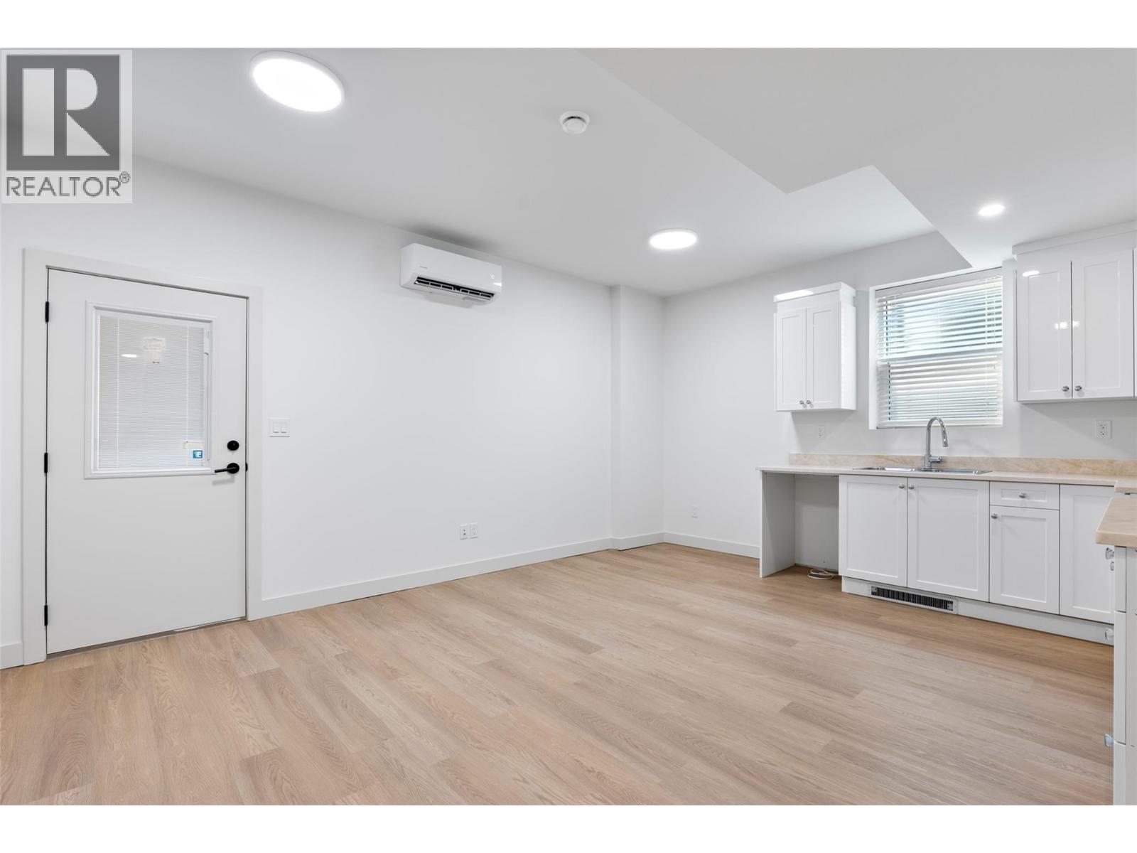 38 Rue Cheval Noir Unit# 111 Property Photo 33