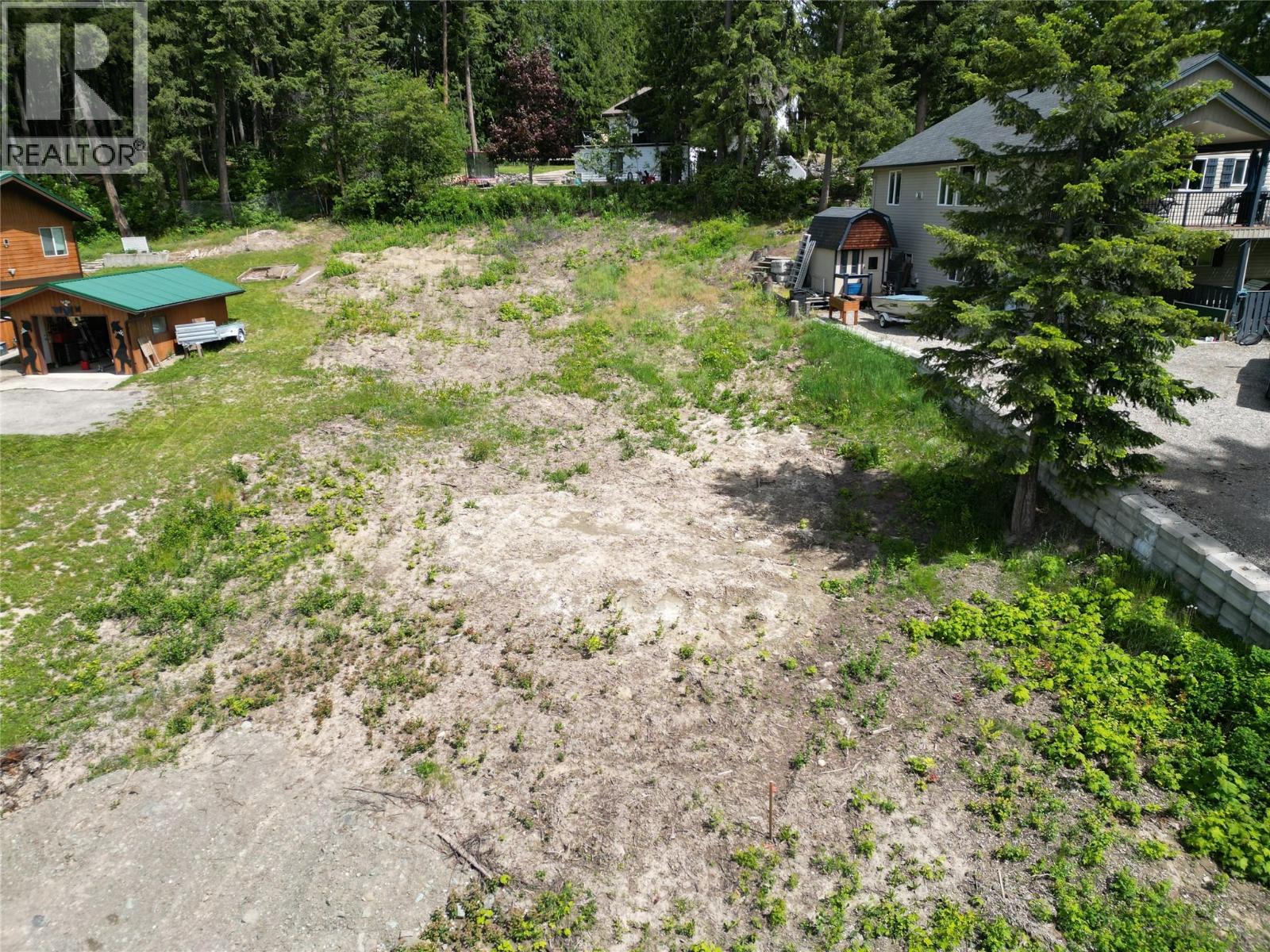 2902 Cedar Drive Property Photo 4
