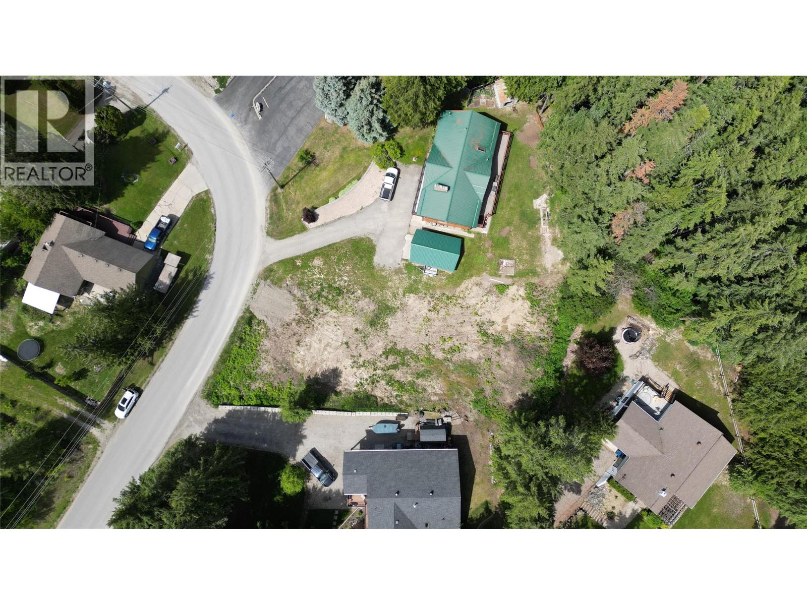 2902 Cedar Drive Property Photo 10