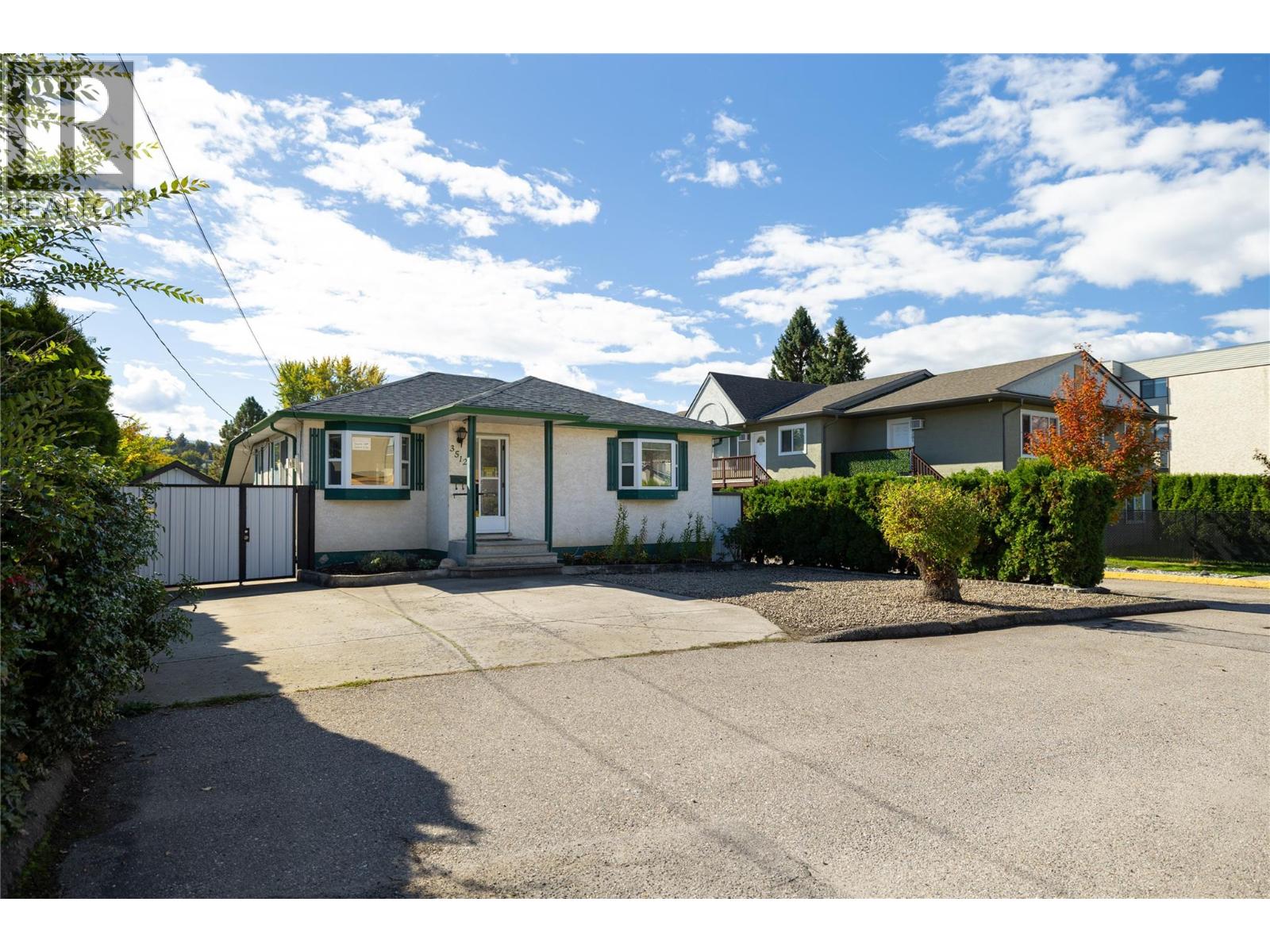 3512 27 Avenue Property Photo 1