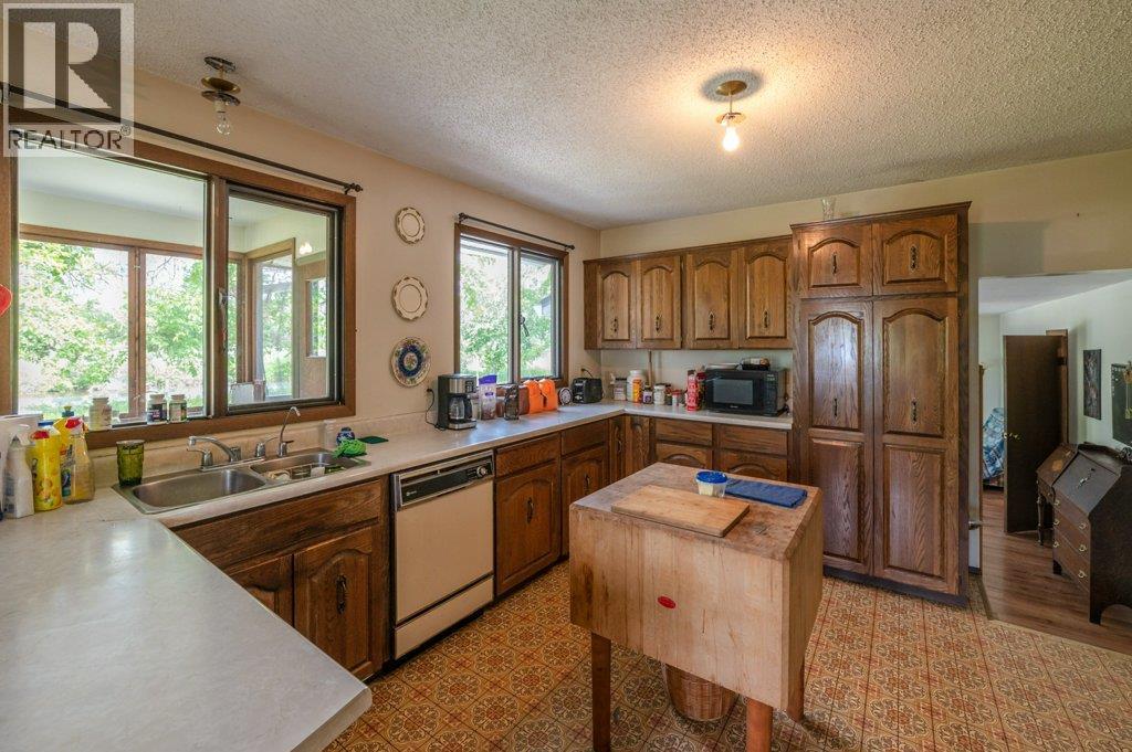 294 Road 18 Road Property Photo 11