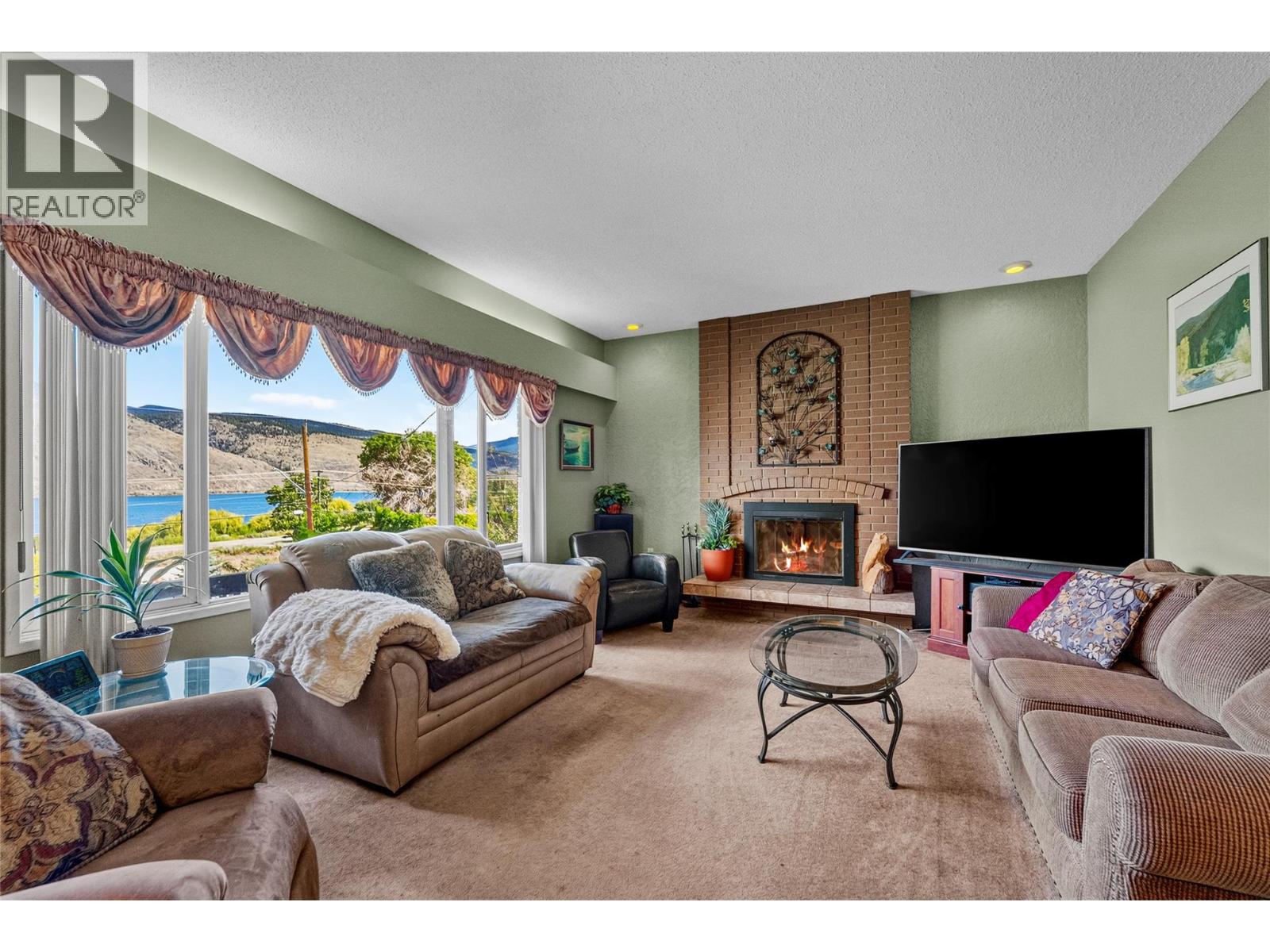 6860 Watson Drive W Property Photo 14