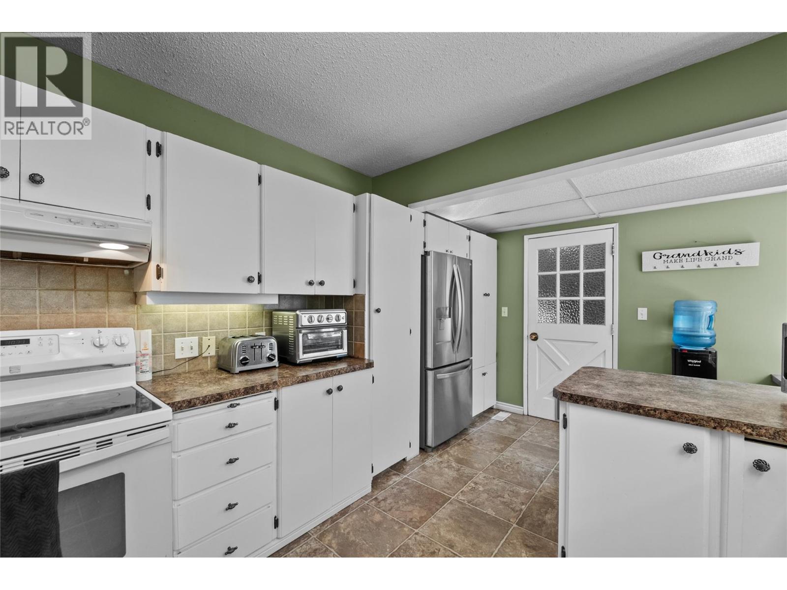 6860 Watson Drive W Property Photo 17
