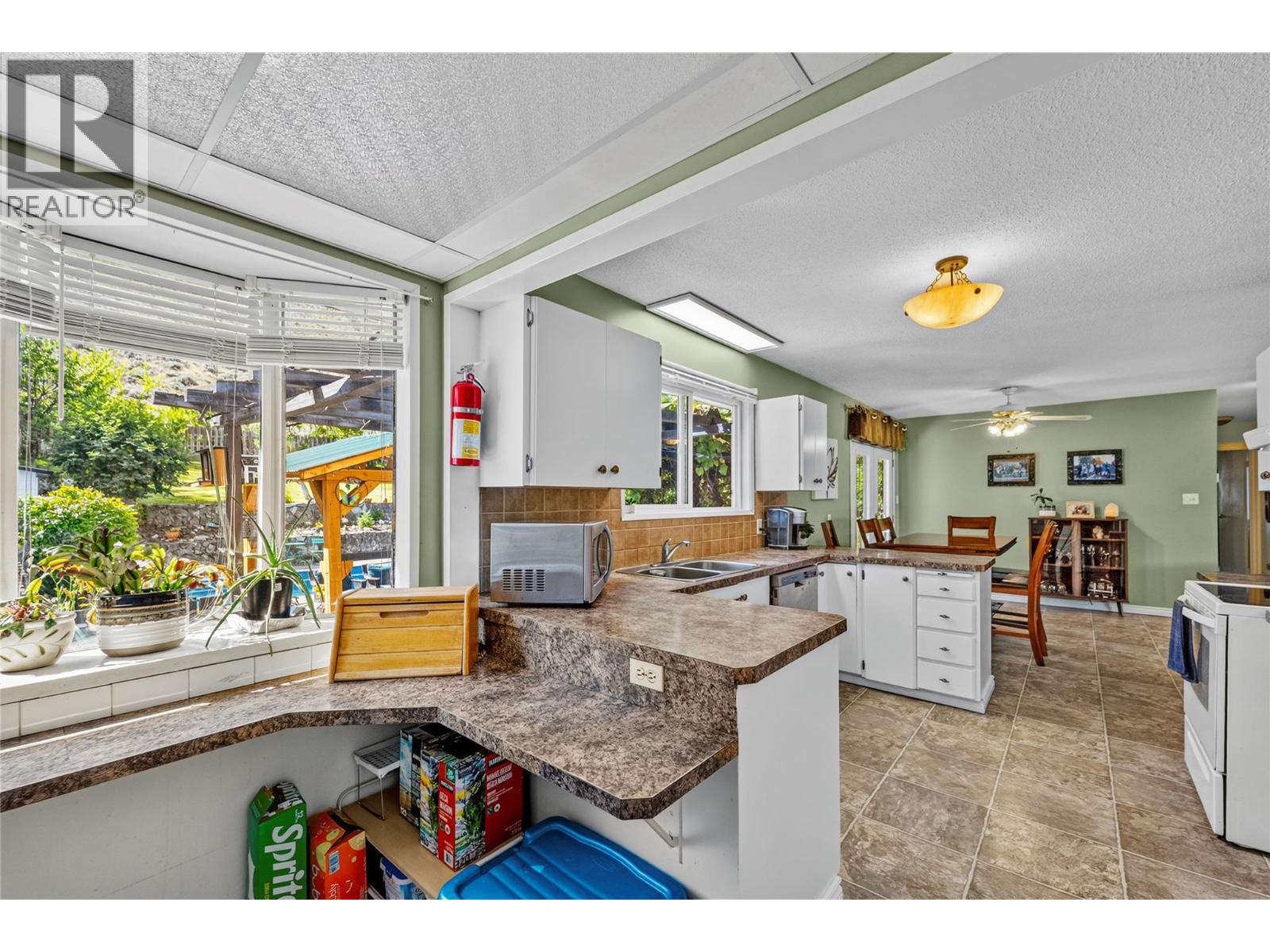 6860 Watson Drive W Property Photo 18