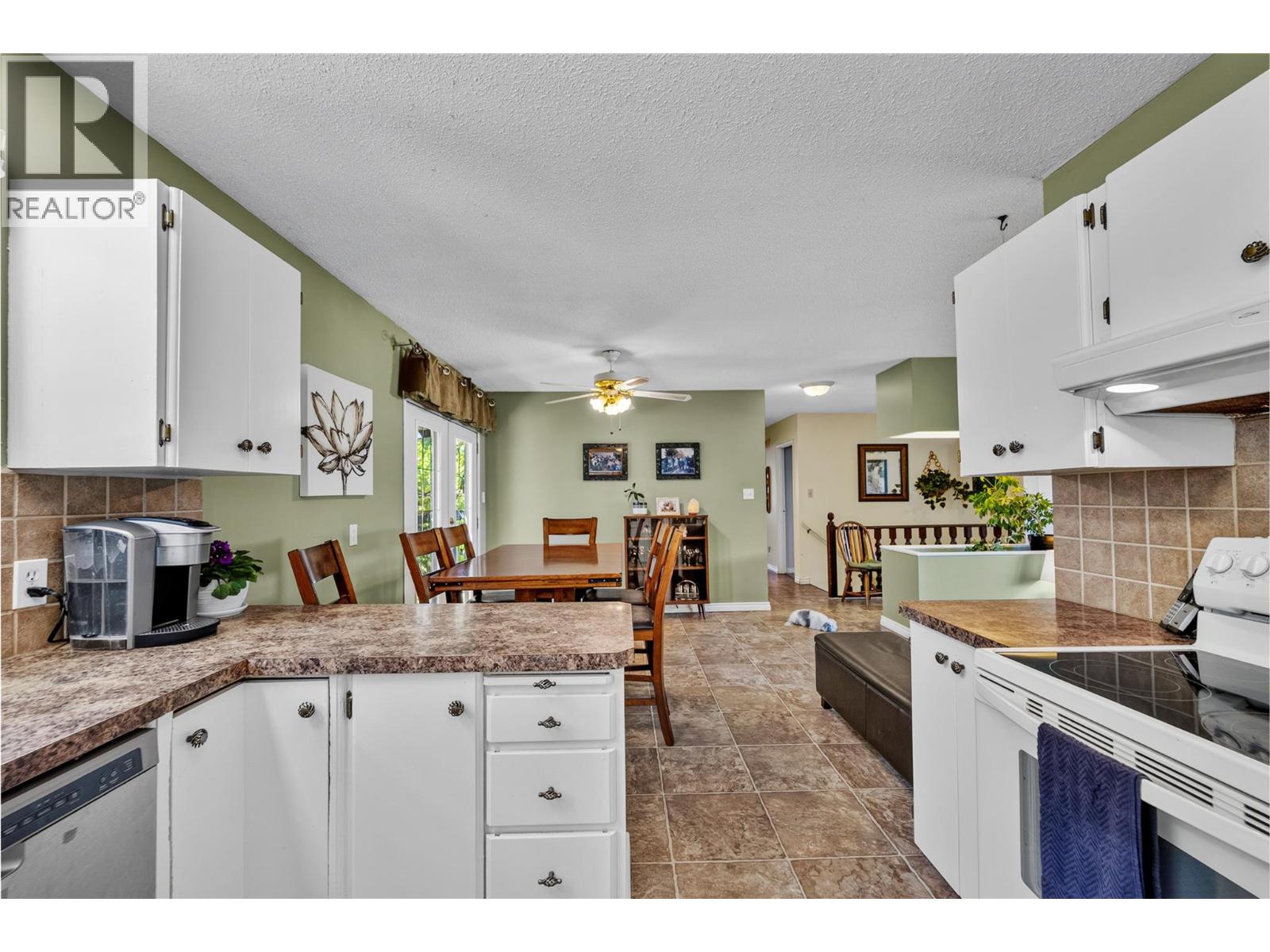 6860 Watson Drive W Property Photo 19