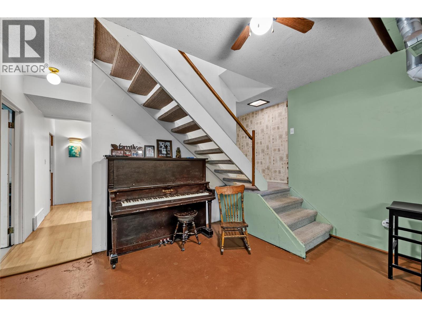 6860 Watson Drive W Property Photo 46