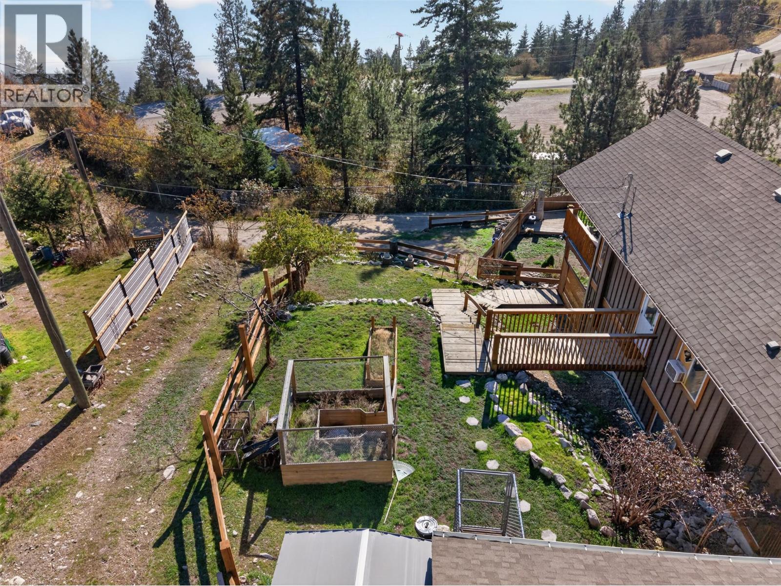 10375 Westshore Road Property Photo 3