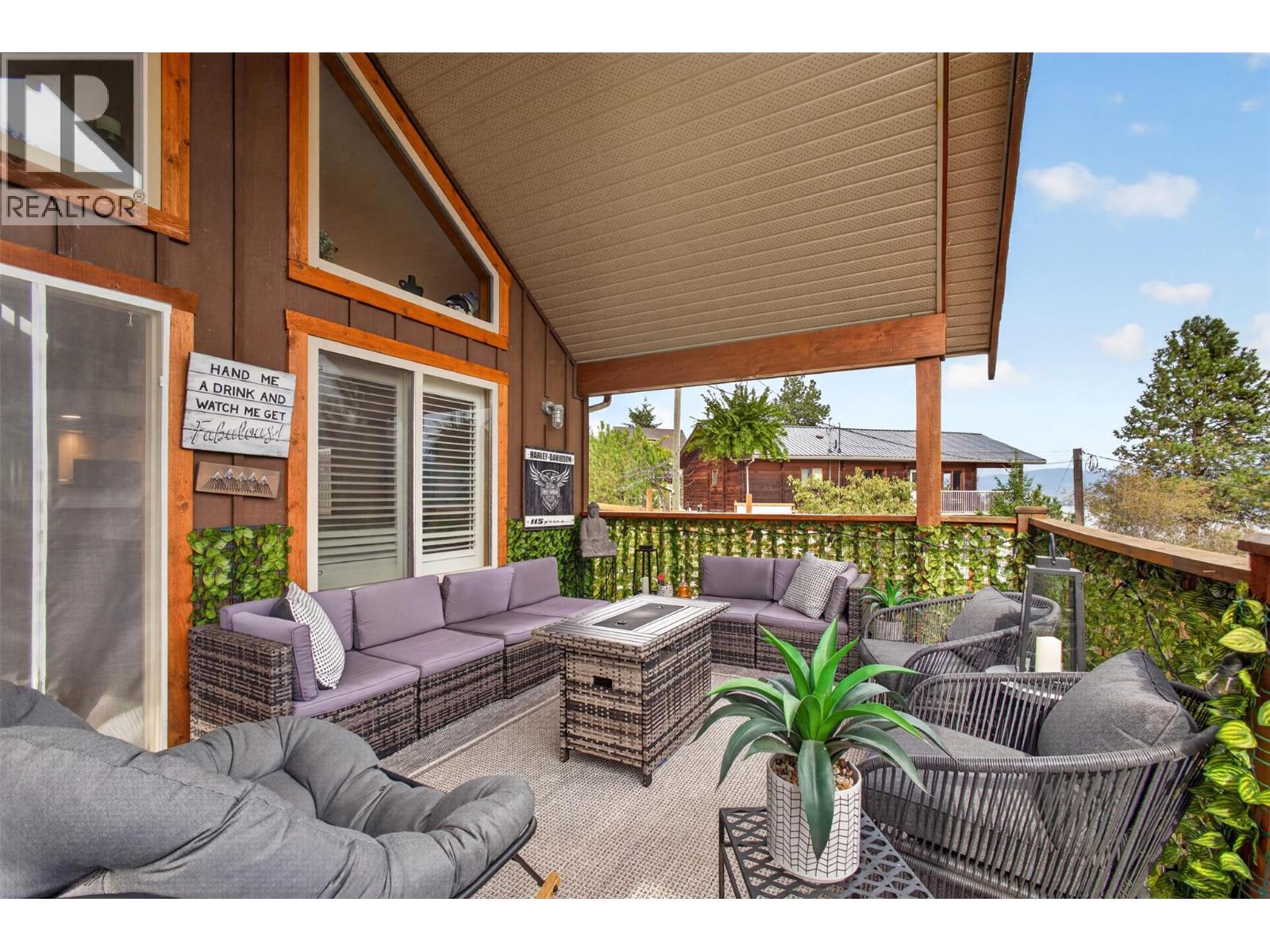 10375 Westshore Road Property Photo 11