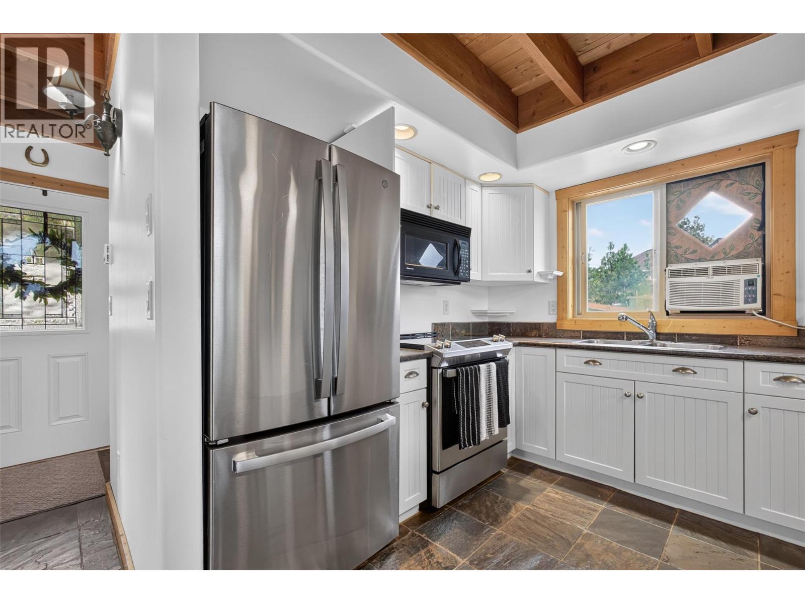 10375 Westshore Road Property Photo 16
