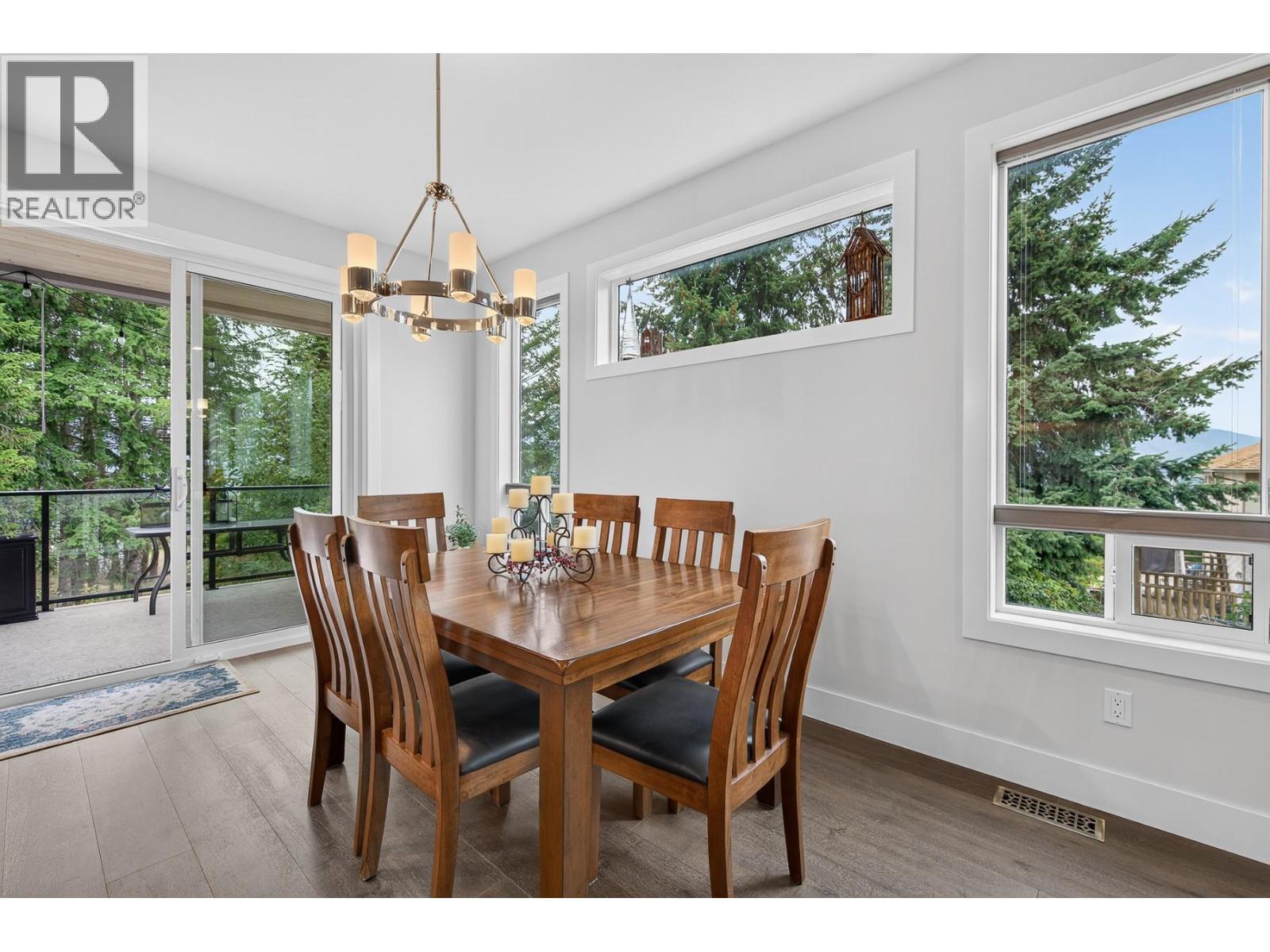 2291 4b Avenue Se Property Photo 11
