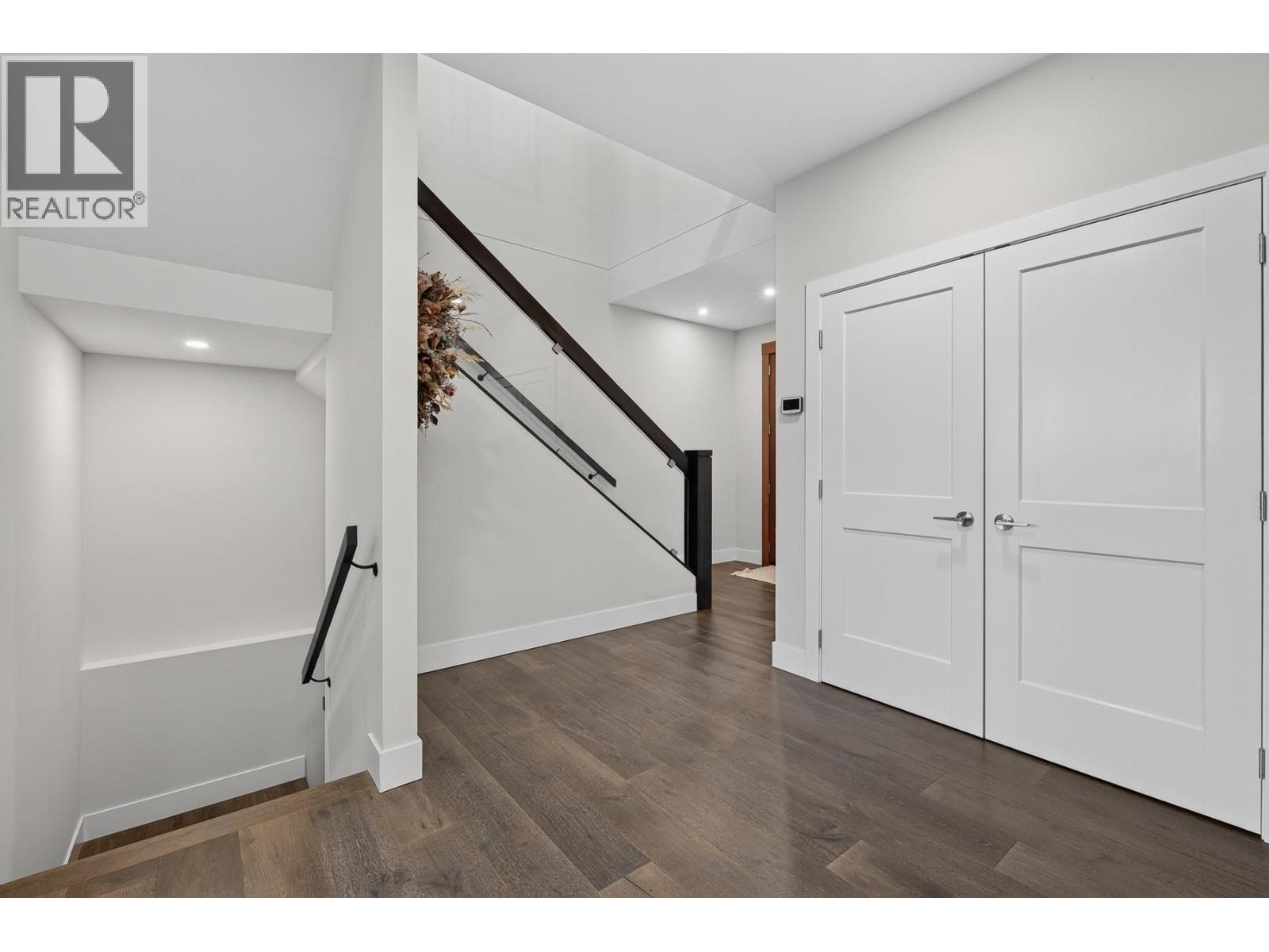2291 4b Avenue Se Property Photo 28