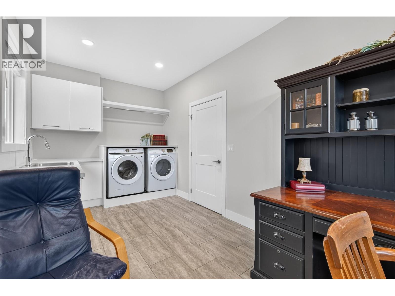 2291 4b Avenue Se Property Photo 53